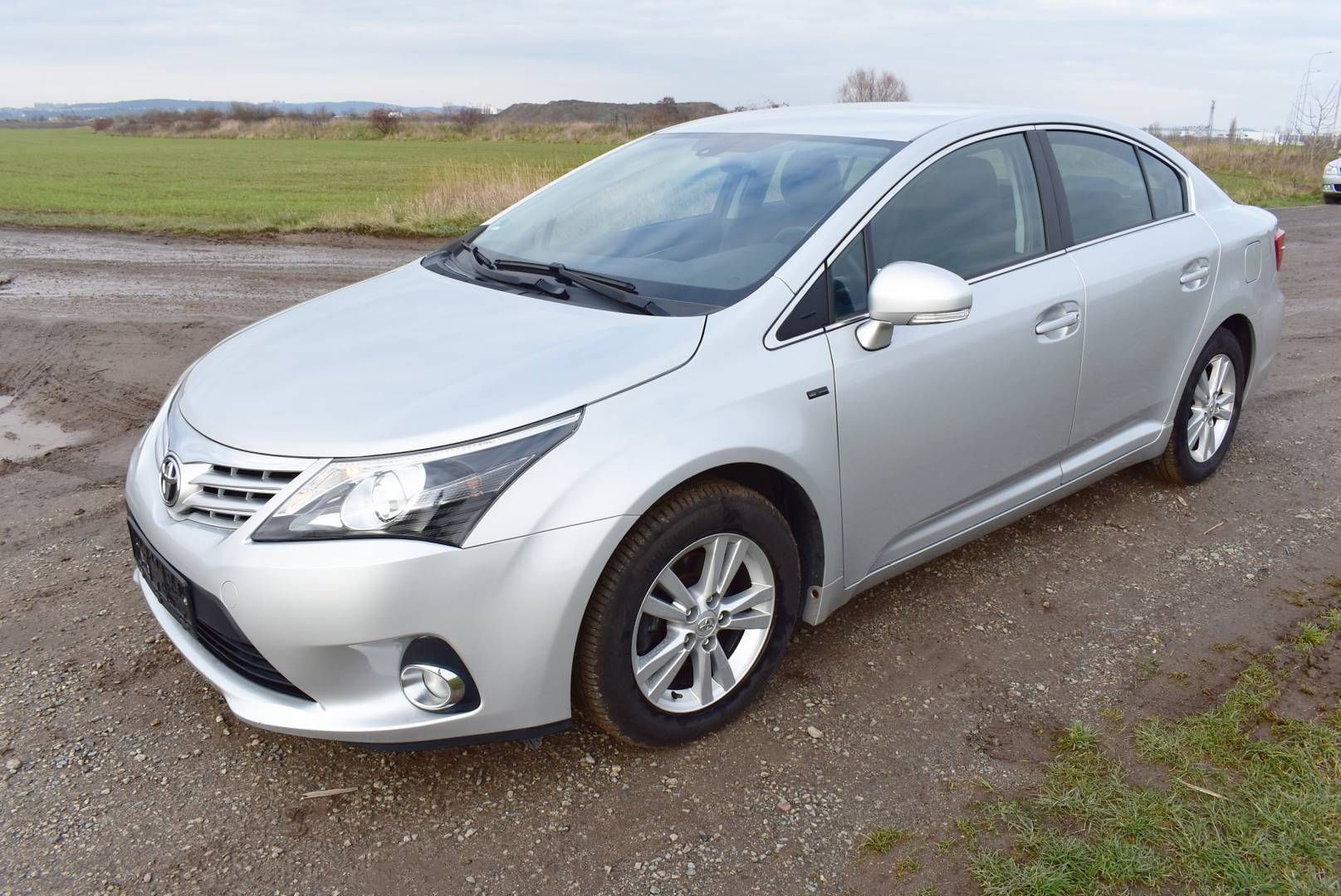 Toyota Avensis, 1,8 16V NAVI,1.MAJ,TOP SLEVA