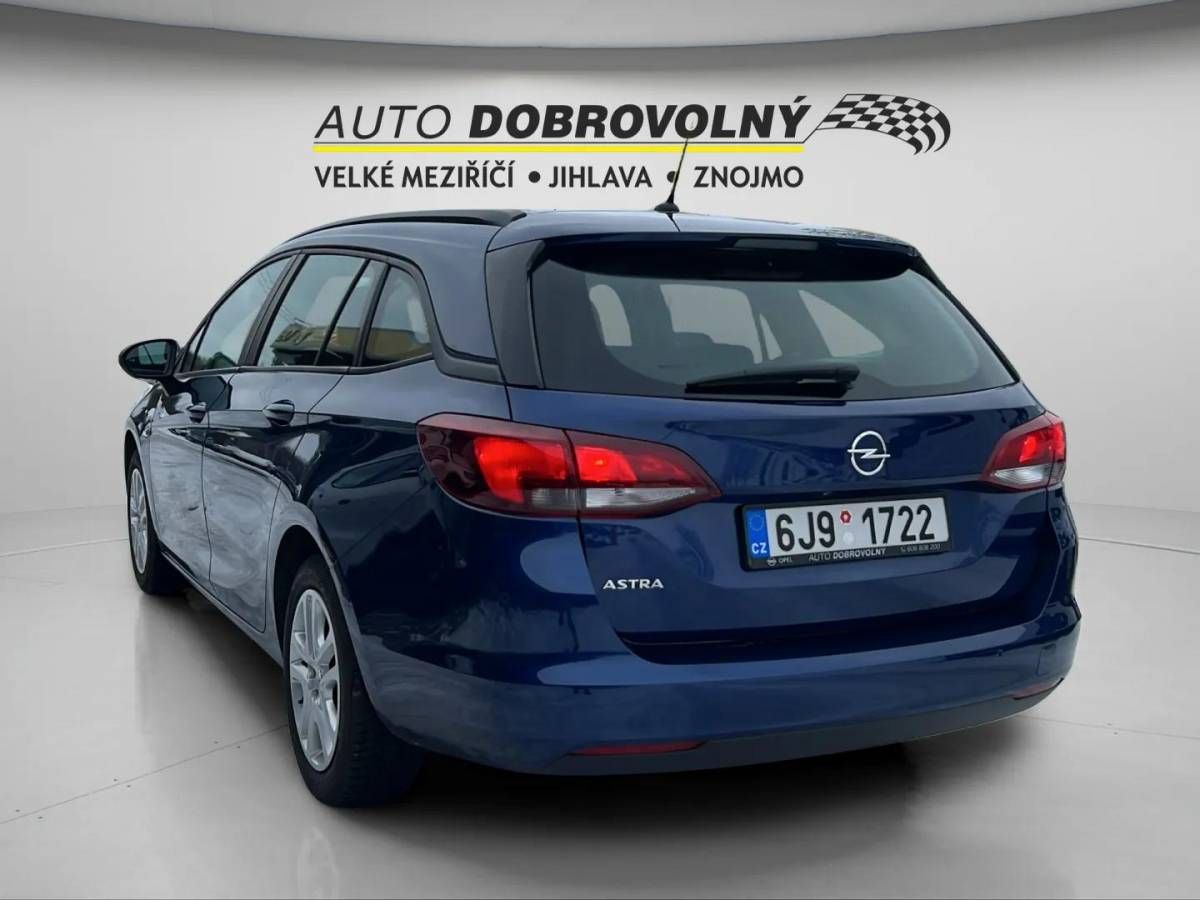 Opel Astra, Edition Sports Tourer F 12 SHT - fotka 6