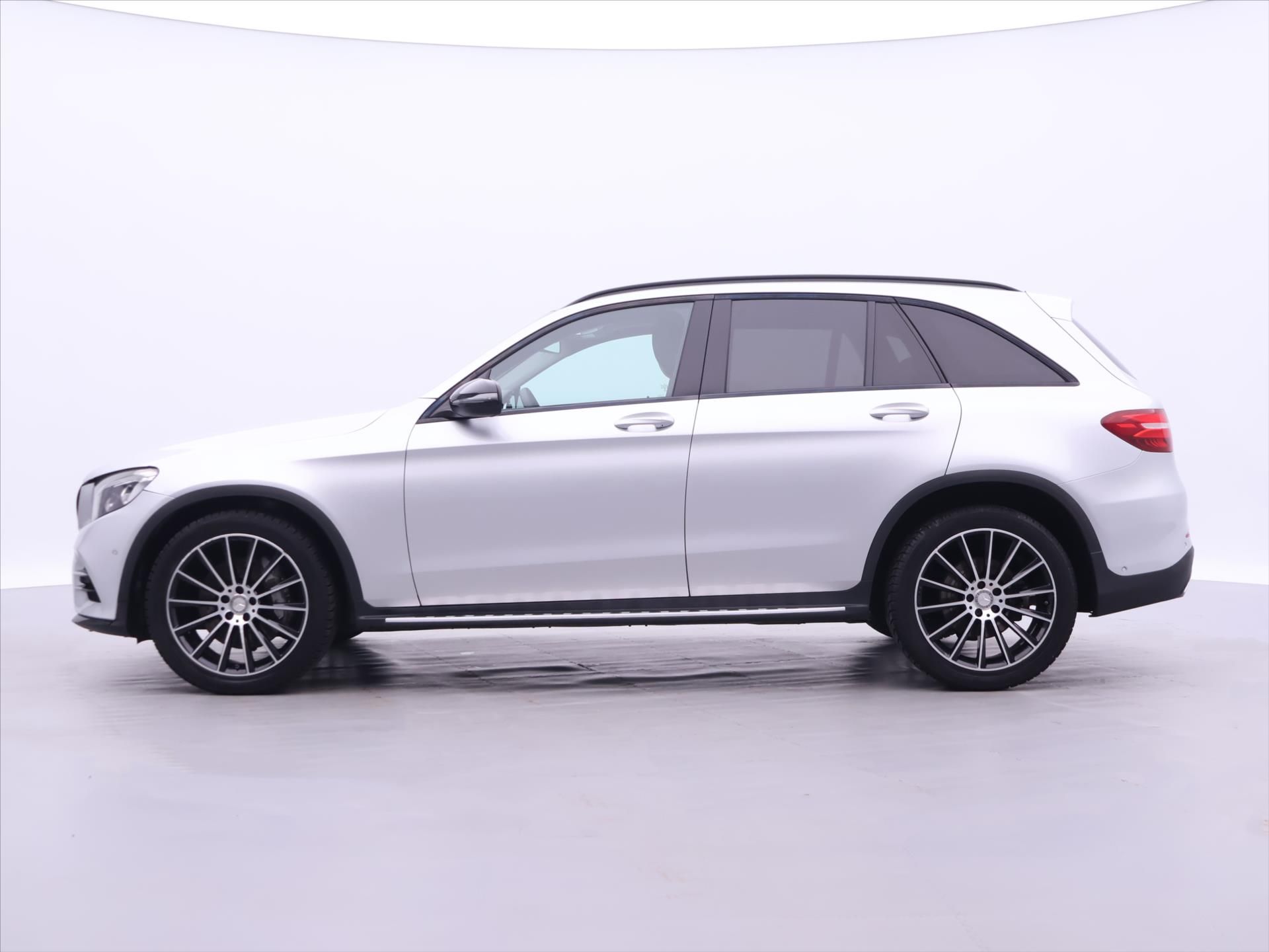 Mercedes-Benz GLC, 2,1 350d 150kW AMG 4Matic - fotka 4
