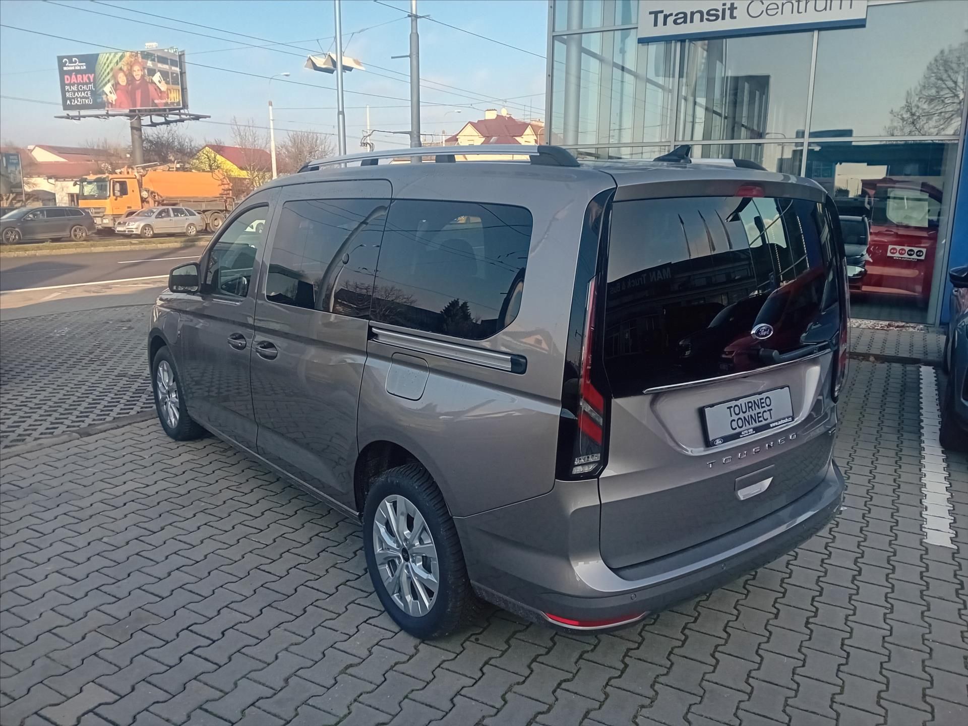 Ford Tourneo Connect, 1,5 PHEV  Grand Titanium - fotka 4