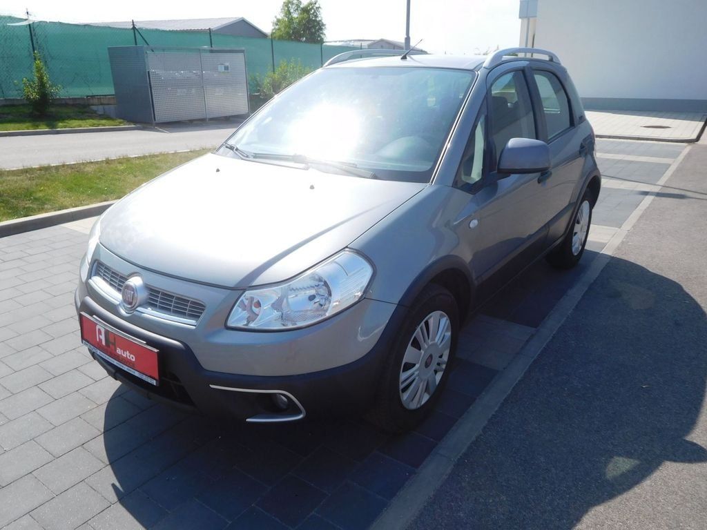 Fiat Sedici, 1.6i 16V 4WD, Klima, 4X4 - fotka 2