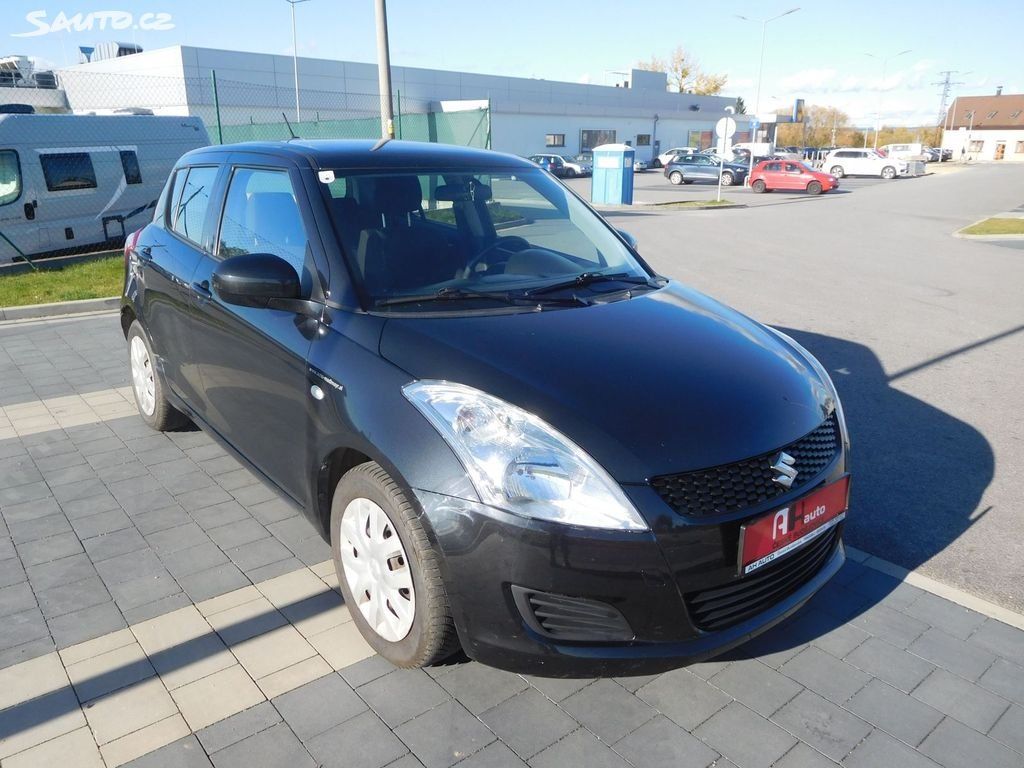 Suzuki Swift, 1.2i Sport, 66 kW, Klima - fotka 3