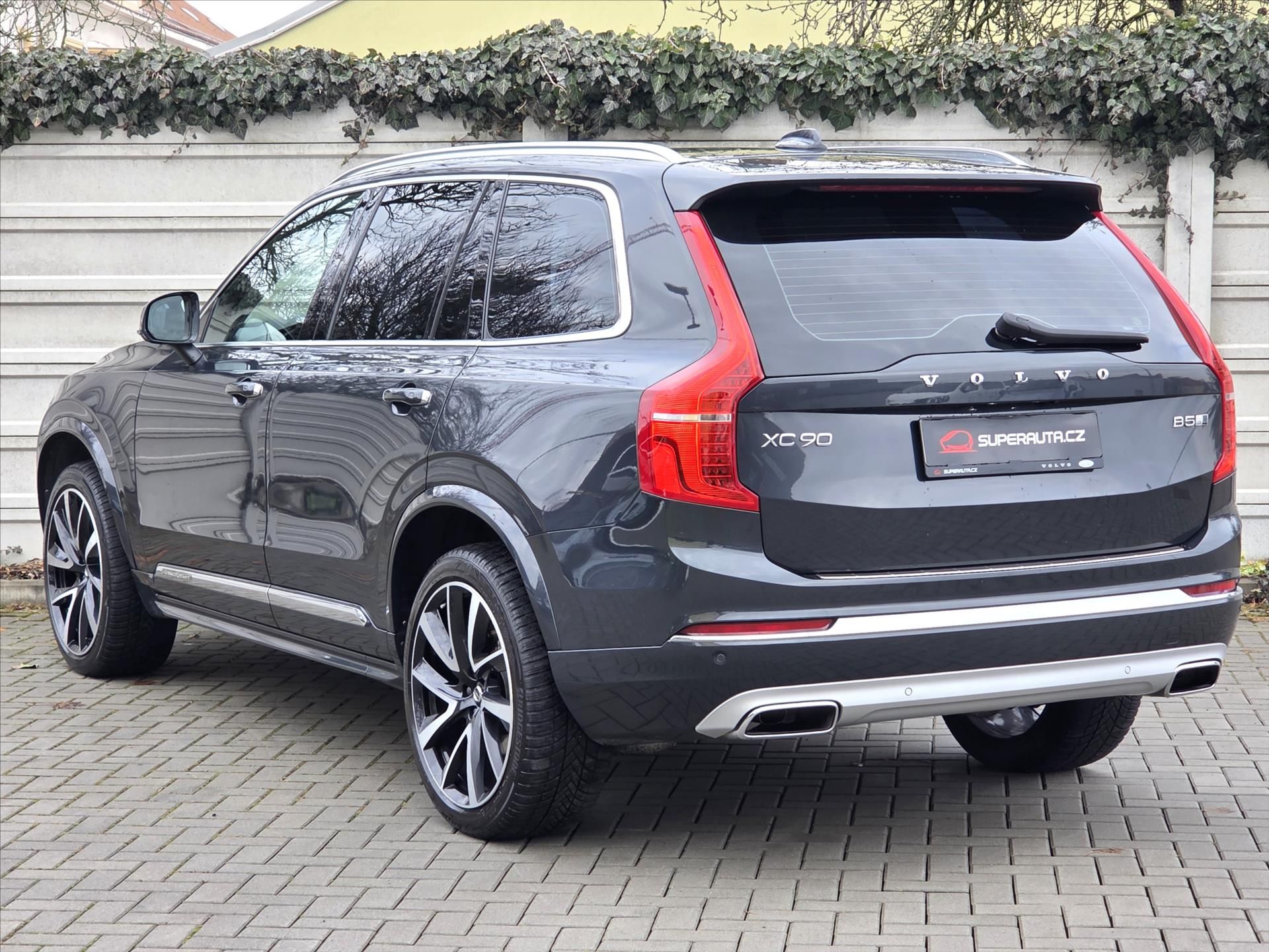 Volvo XC90, 2,0 B5 Inscription Ventil.sed. - fotka 4