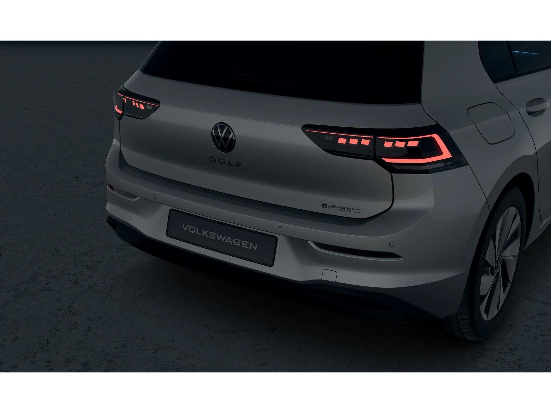 Volkswagen Golf, 1.5 TSI e-Hybrid / 150 kW - fotka 4