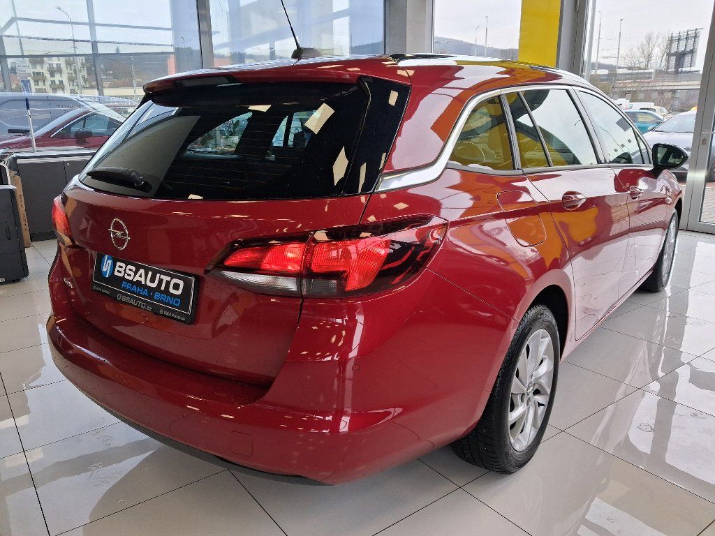 Opel Astra, 1.5CDTi 90kW Automat 2021 - fotka 6