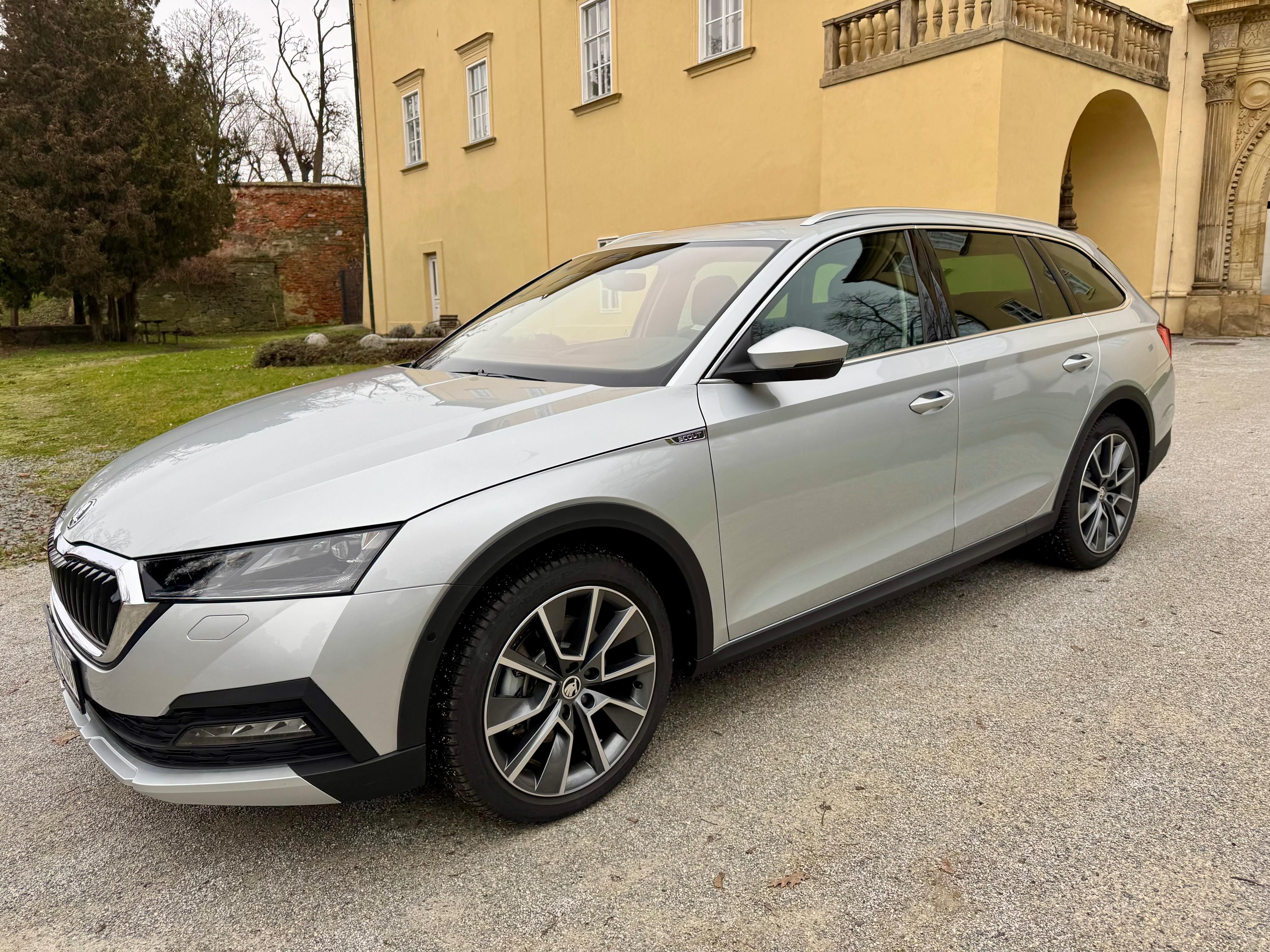 Škoda Octavia, SCOUT 2,0Tdi 147kw-4x4 DSG PAN - fotka 4