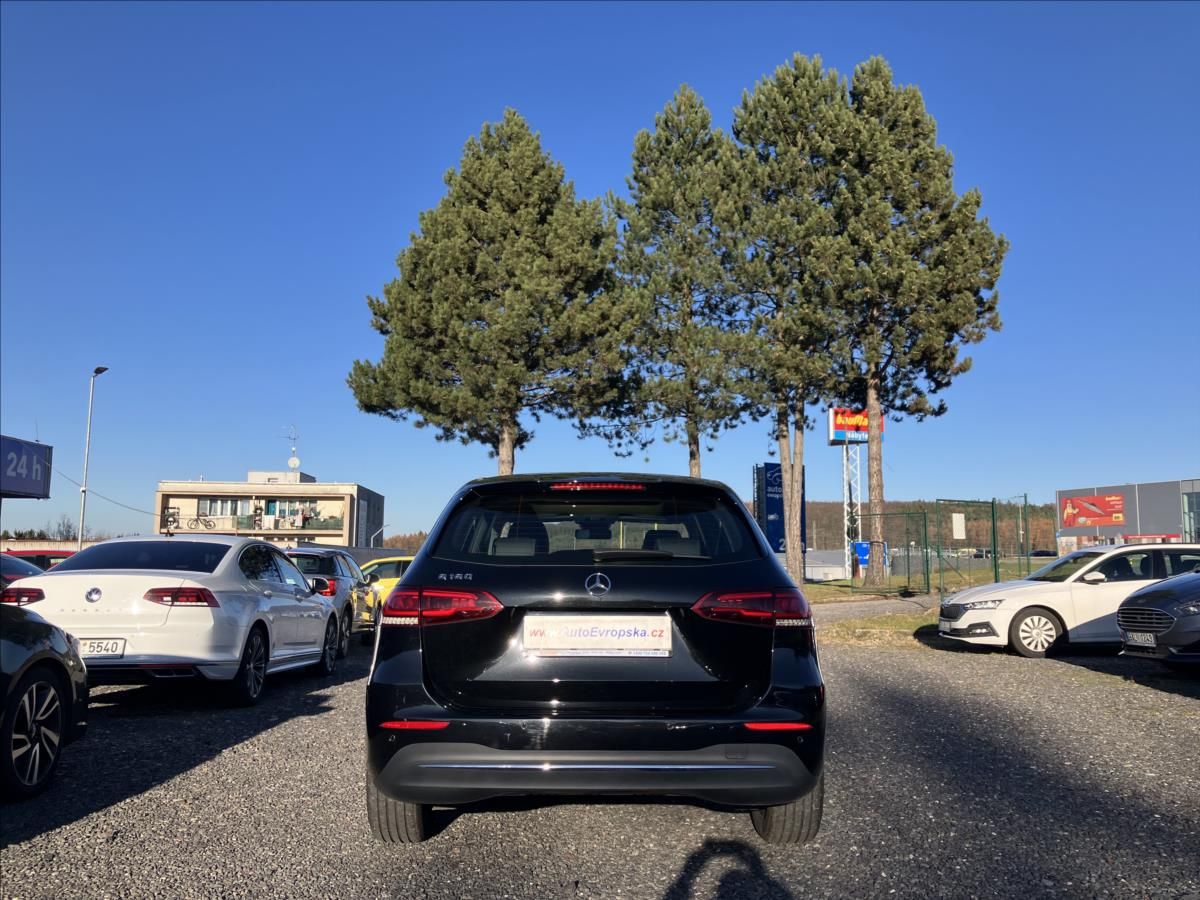 Mercedes-Benz Třídy B, 1,3 Distronic Pano CarPlay - fotka 5