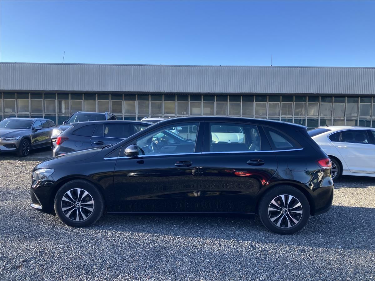 Mercedes-Benz Třídy B, 1,3 Distronic Pano CarPlay - fotka 3