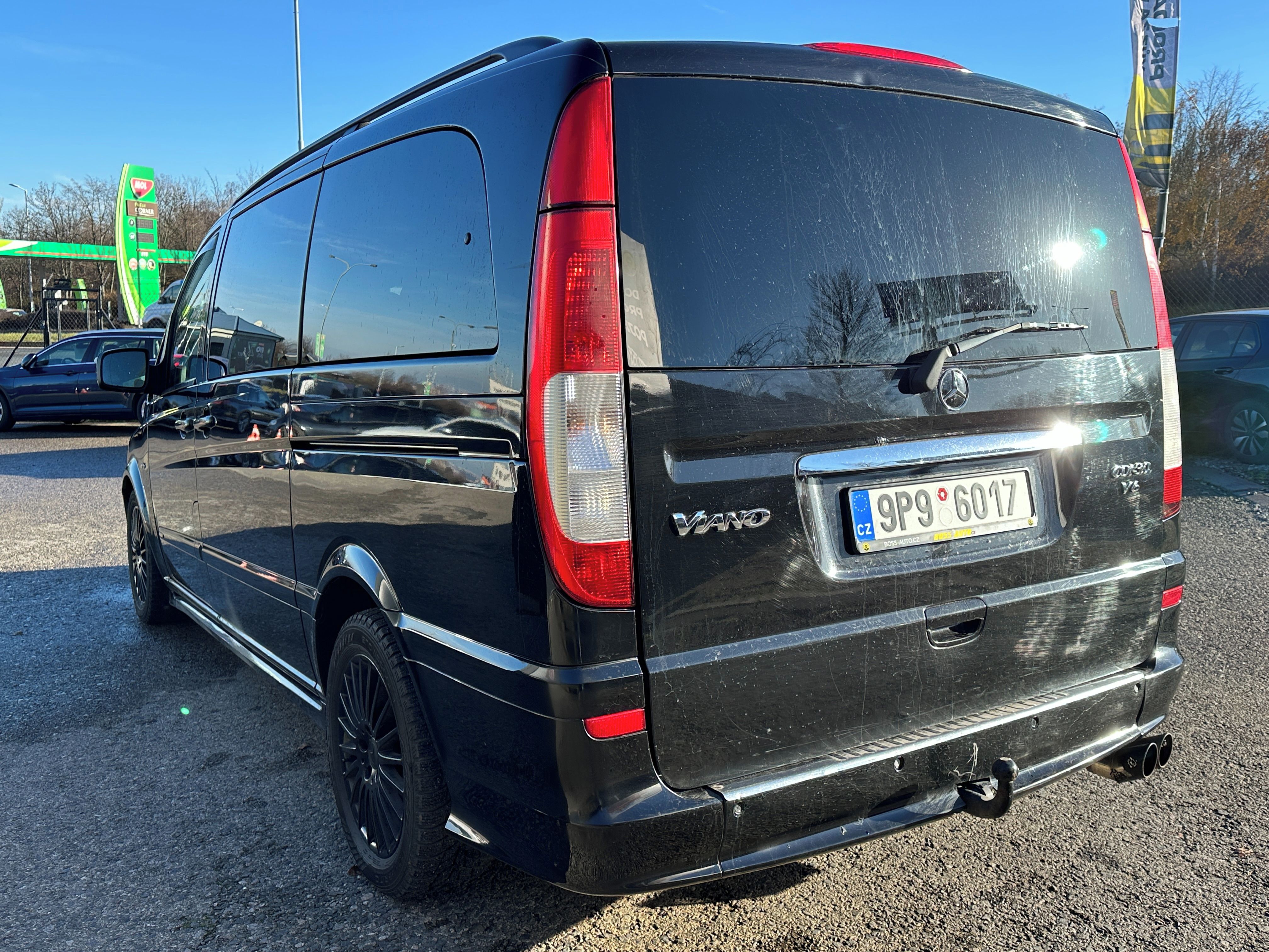Mercedes-Benz Viano, Mercedes-Benz Viano 2010 - fotka 4