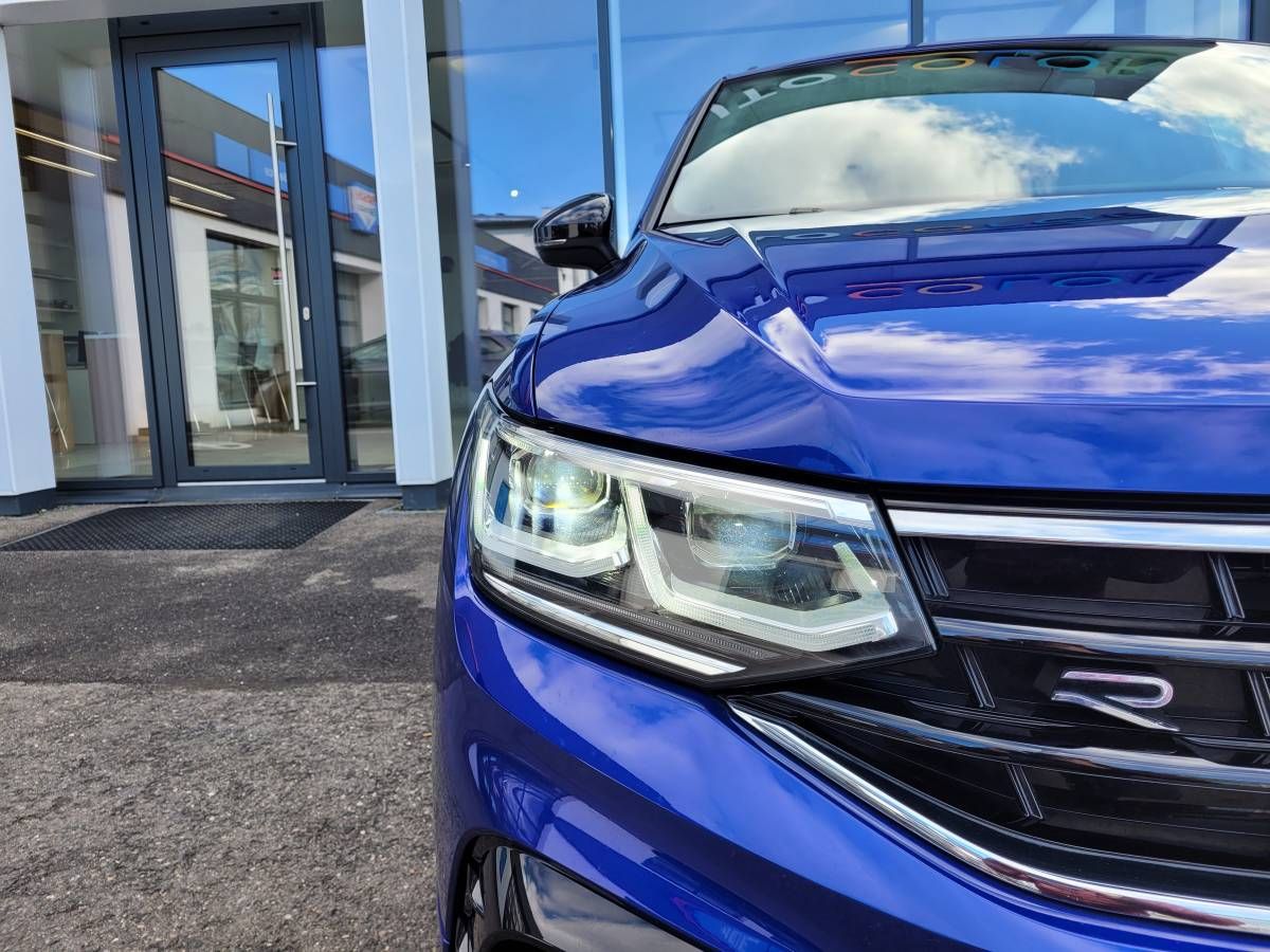 Volkswagen Tiguan, R 2.0 TSI AKRAPOVIČ 235kW - fotka 6