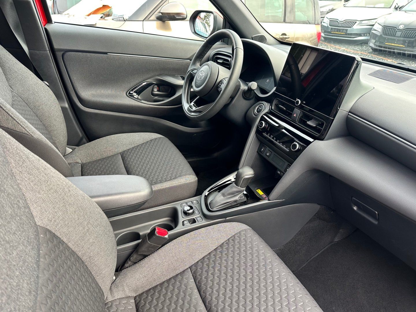 Toyota Yaris Cross, 1.5 HEV e-CVT 4x4 Comfort - fotka 6