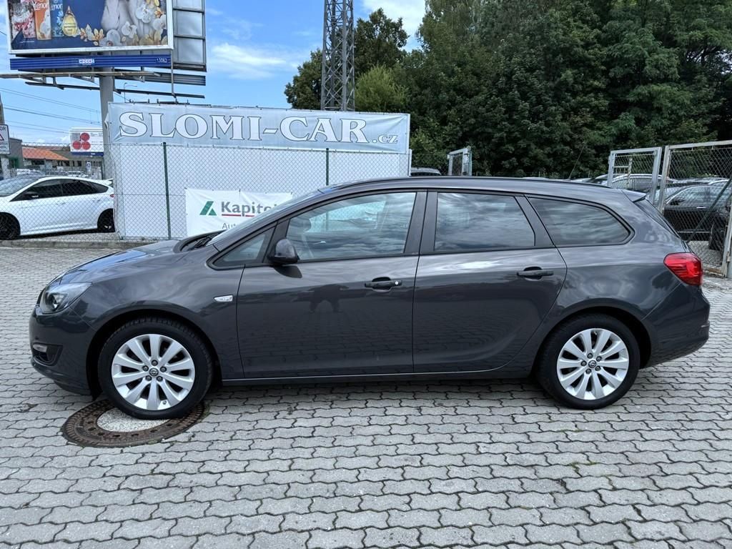 Opel Astra, 1.4T 103 kW SPORTS TOURER - fotka 3