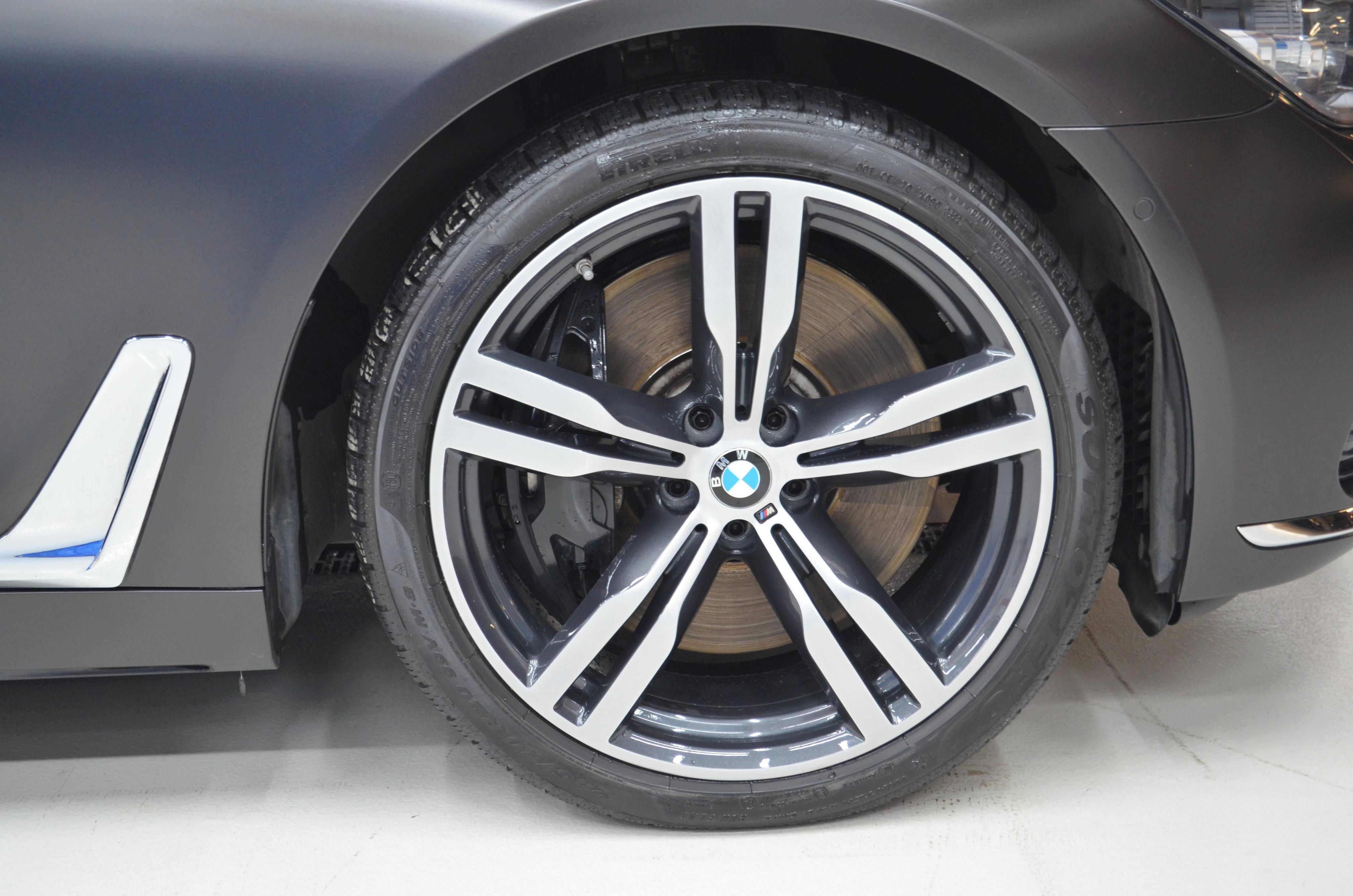 BMW Řada 7, 760Li xDrive,V12TwinTurbo,610k - fotka 5