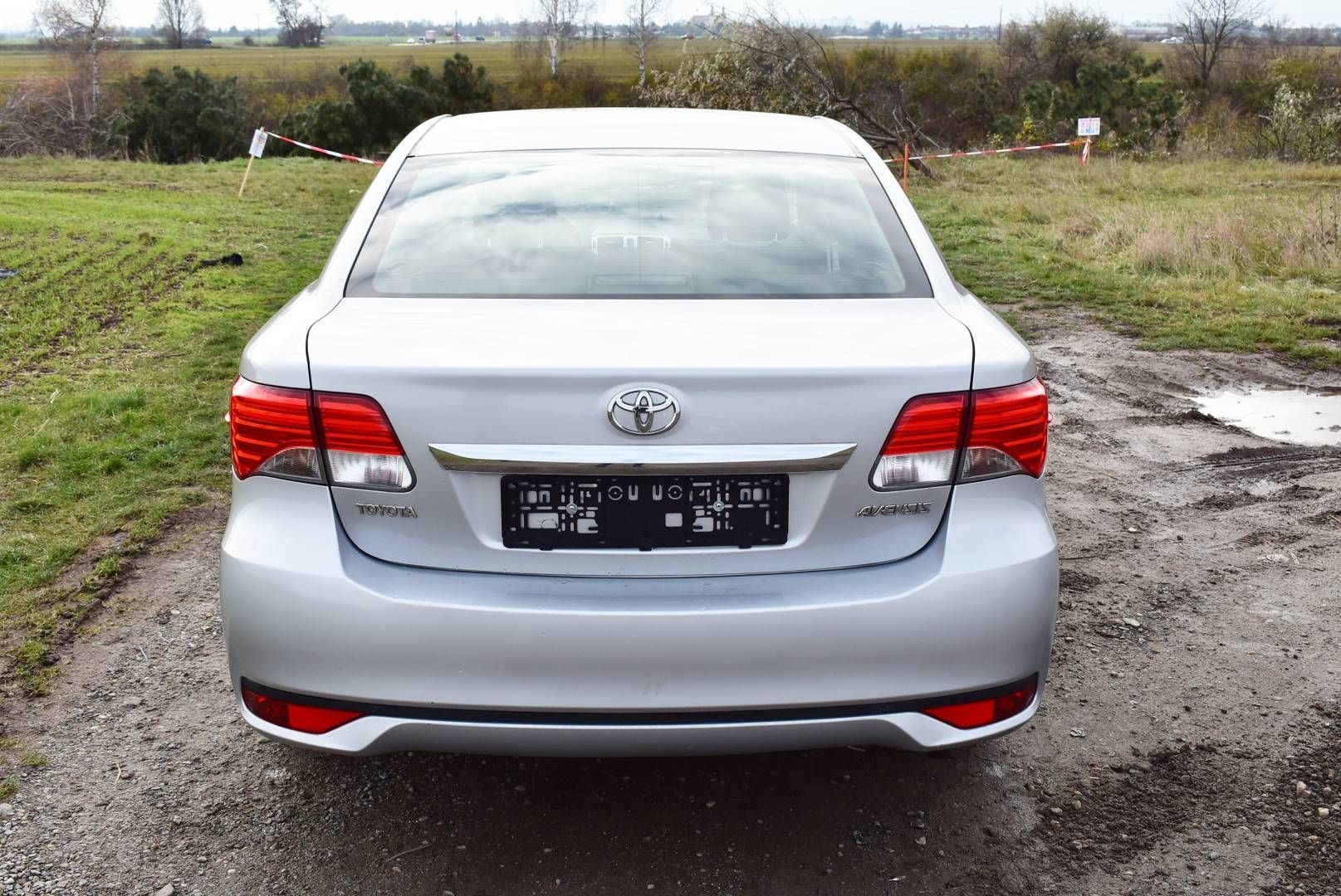 Toyota Avensis, 1,8 16V NAVI,1.MAJ,TOP SLEVA - fotka 5