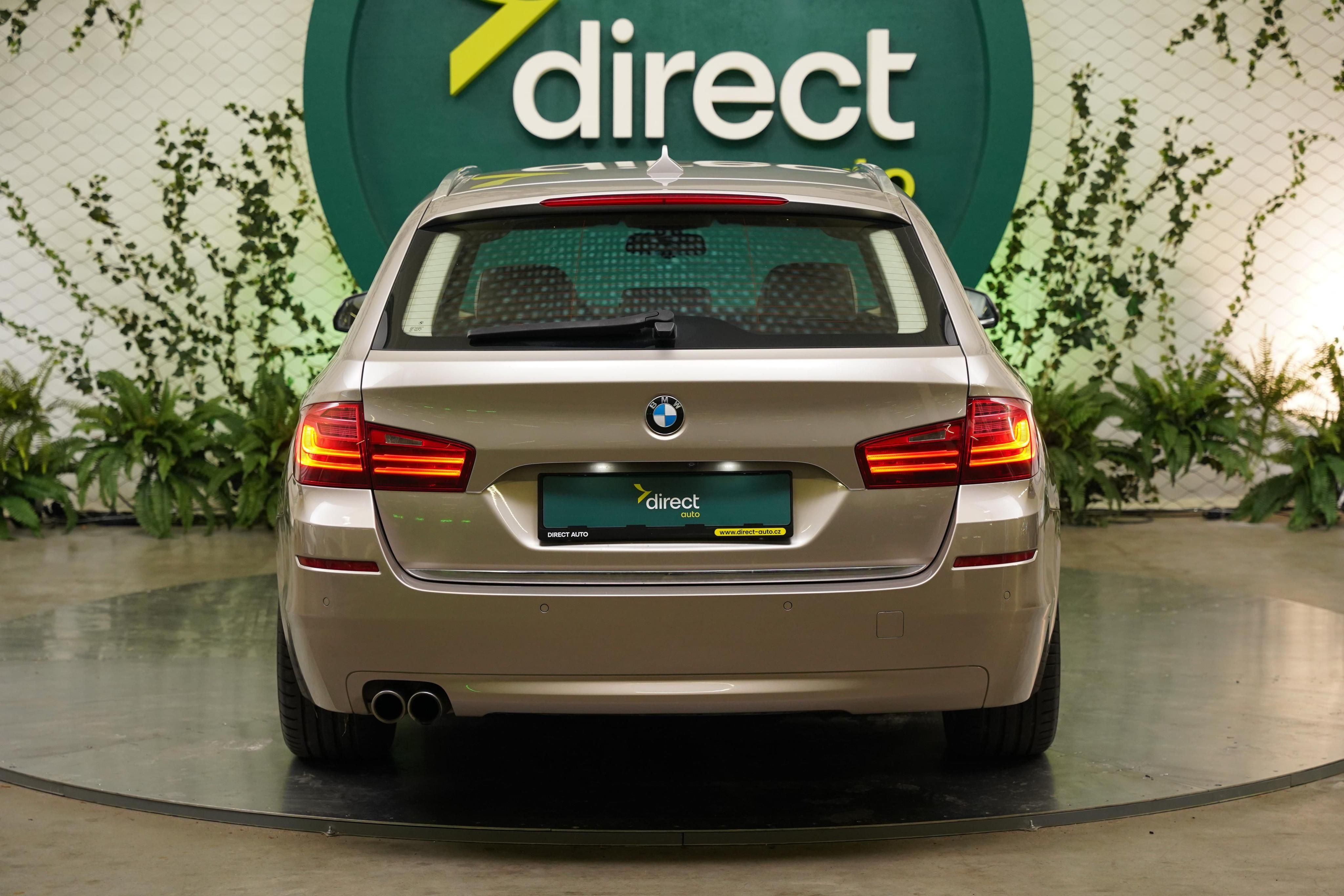 BMW Řada 5, 530d 190 kW xDrive Luxury Line - fotka 6