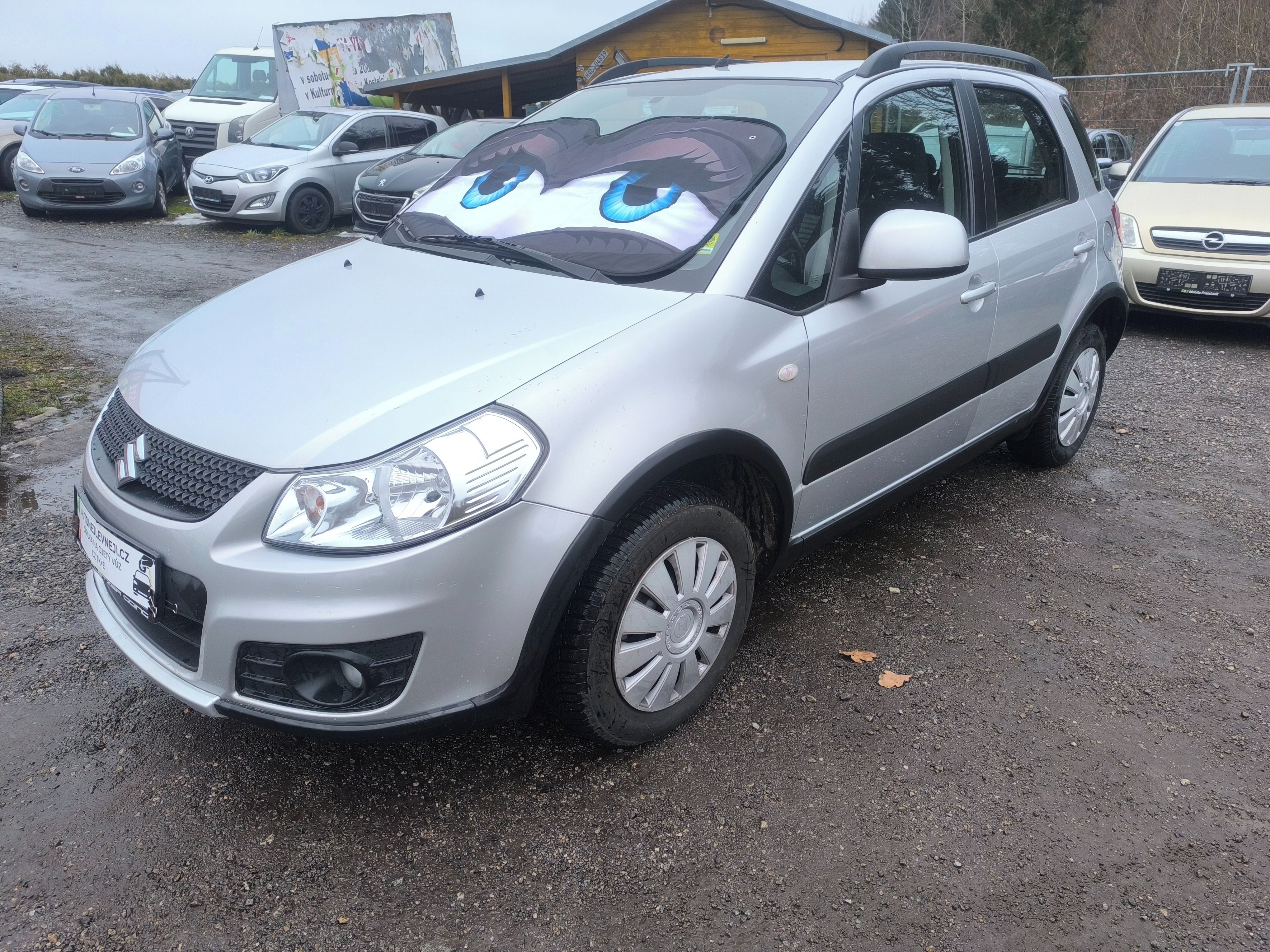 Suzuki SX4, 4X4,KRÁSNÝ,95KM,1MAJ74L,VÝBAVA - fotka 3