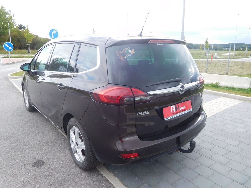 Opel Zafira, Tourer 2.0CDTi, 96kW, 7.Míst - fotka 5