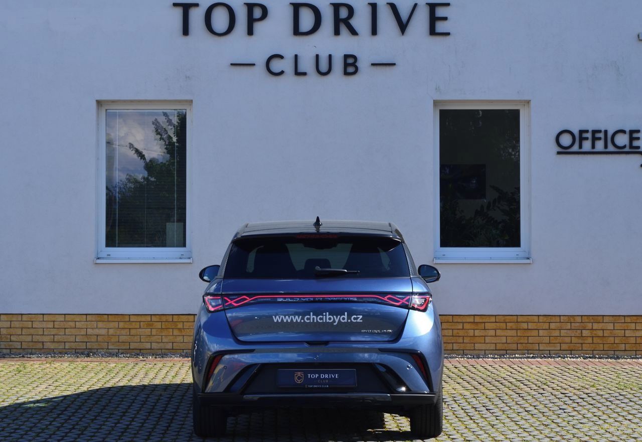 BYD Dolphin, Design*V2L*Qi*T.Č.*pano.*360° - fotka 5