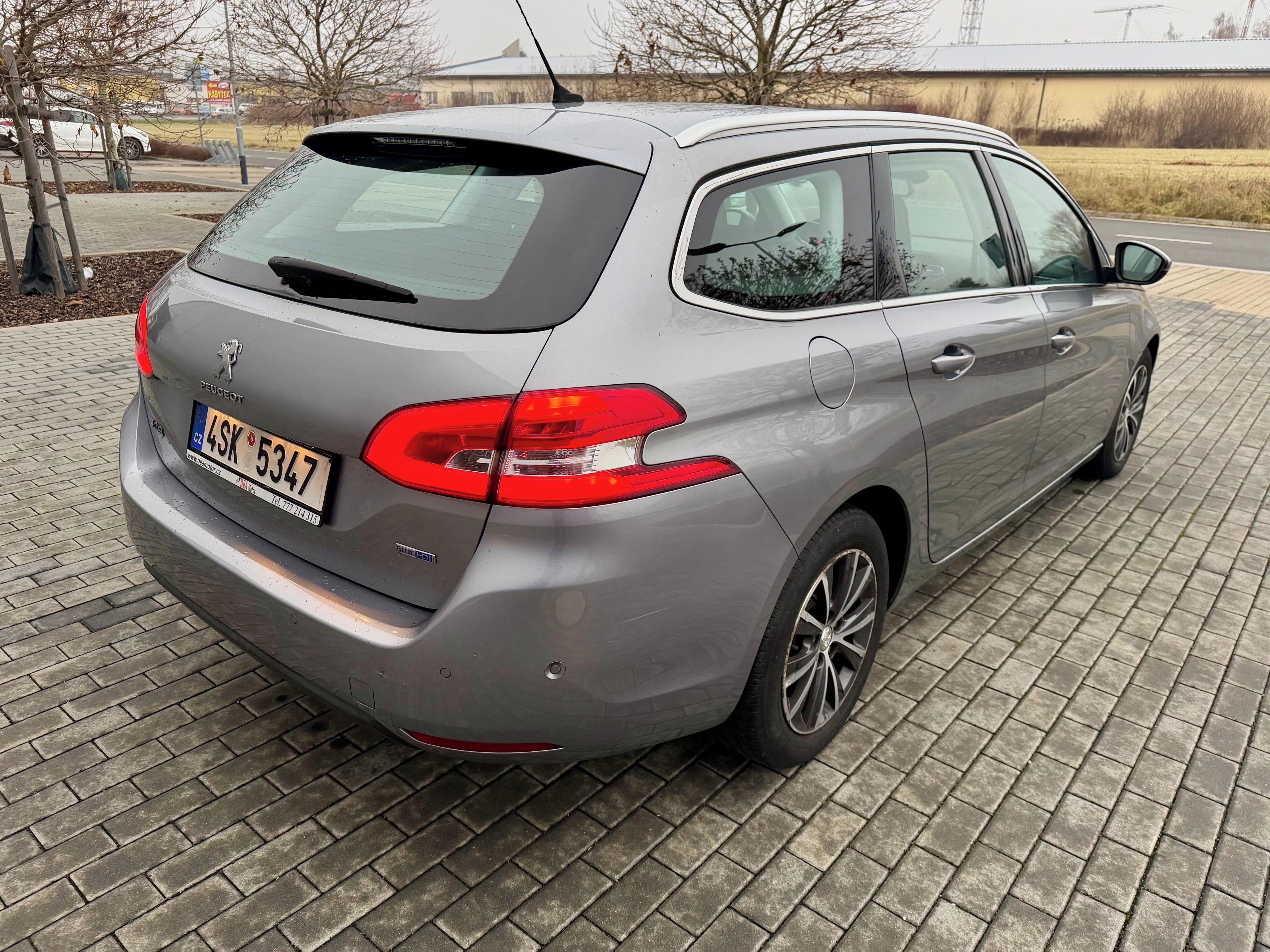 Peugeot 308, 1.6 BLUE HDI ALLURE KOUP. ČR - fotka 6