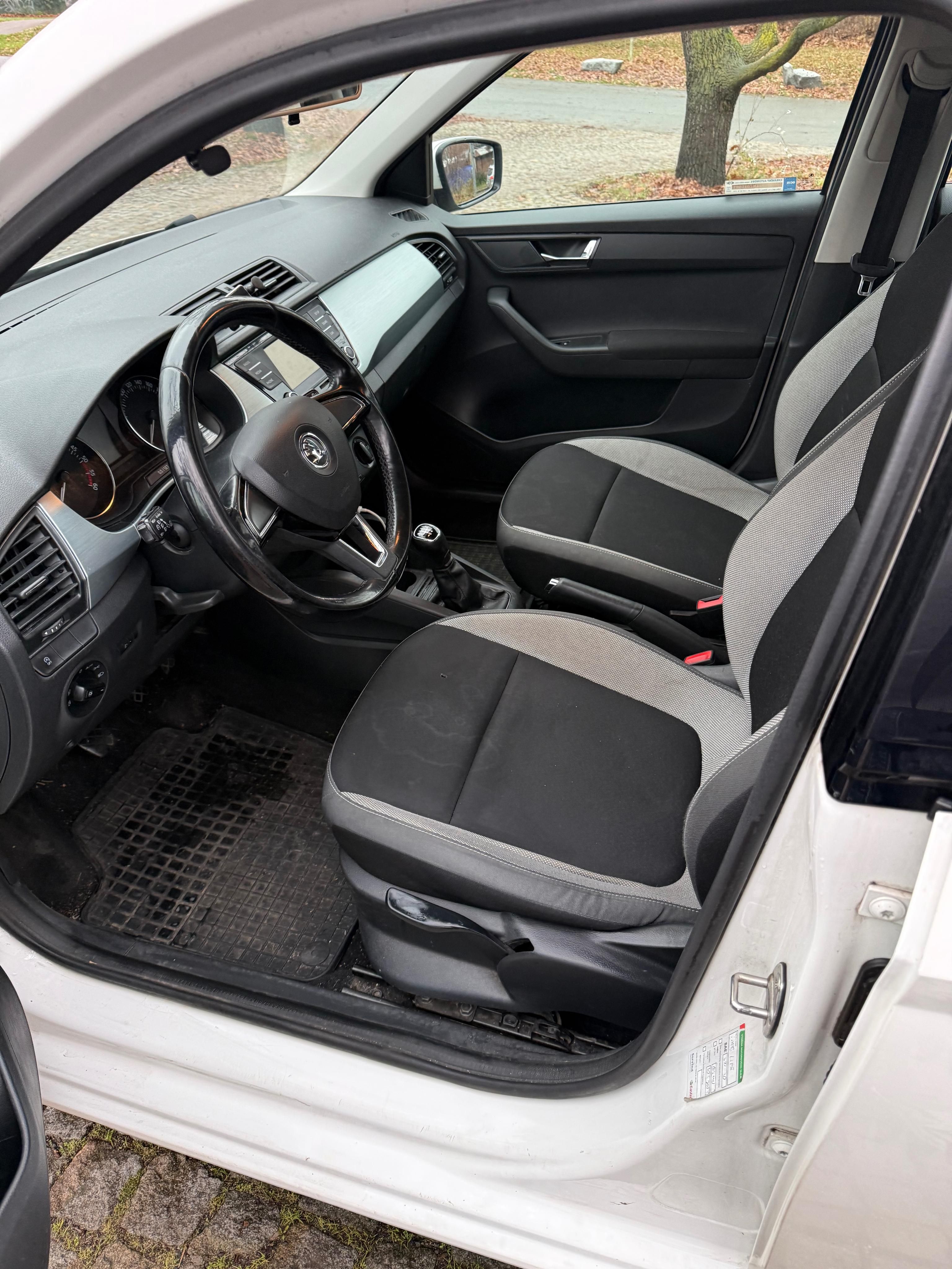 Škoda Fabia, ŠKODA FABIA 1,4 ODPOČET MOŽNÝ - fotka 6