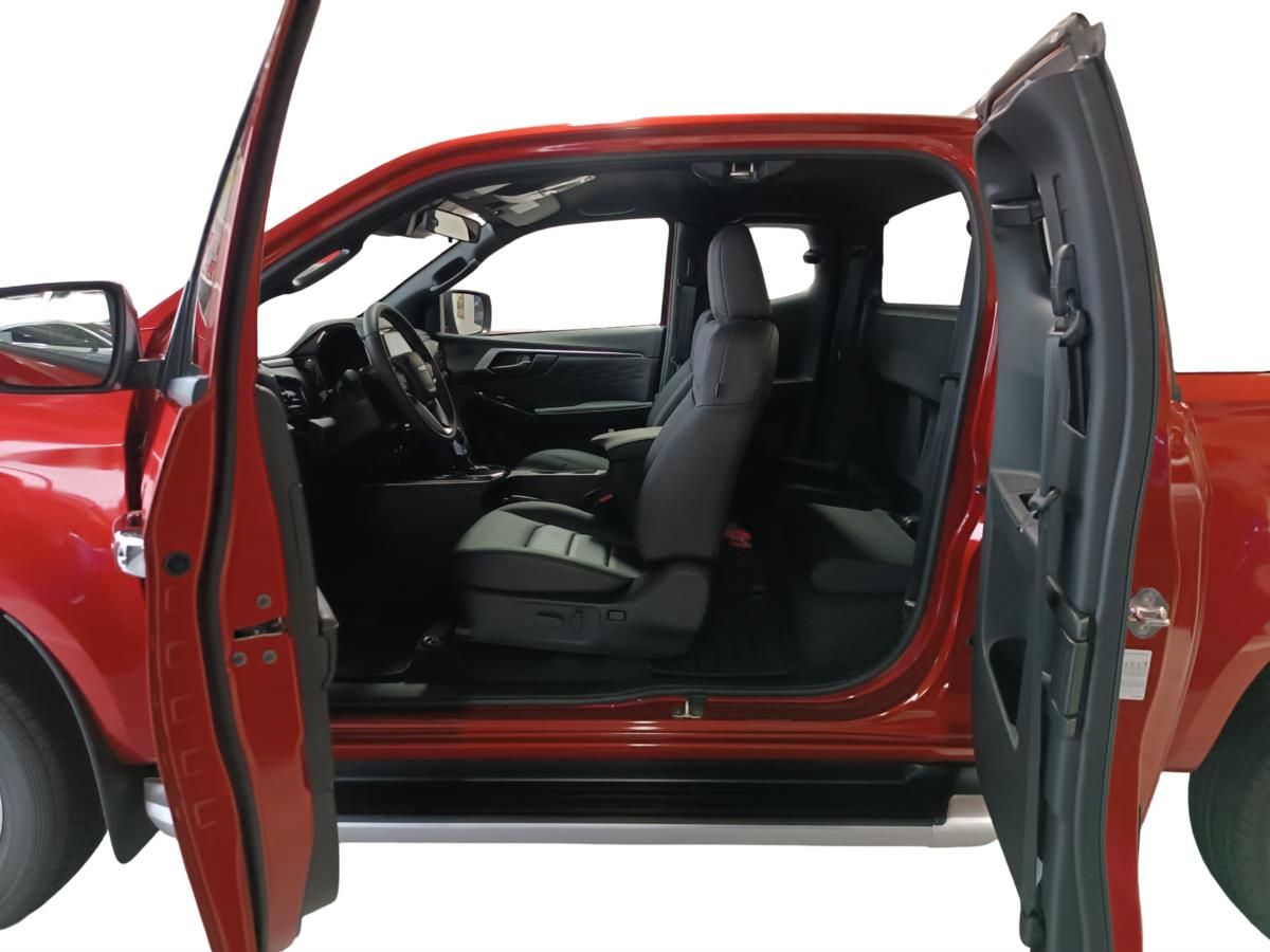 Isuzu D-Max, 1,9 D 4x4 AT6  Space Cab LSE - fotka 4