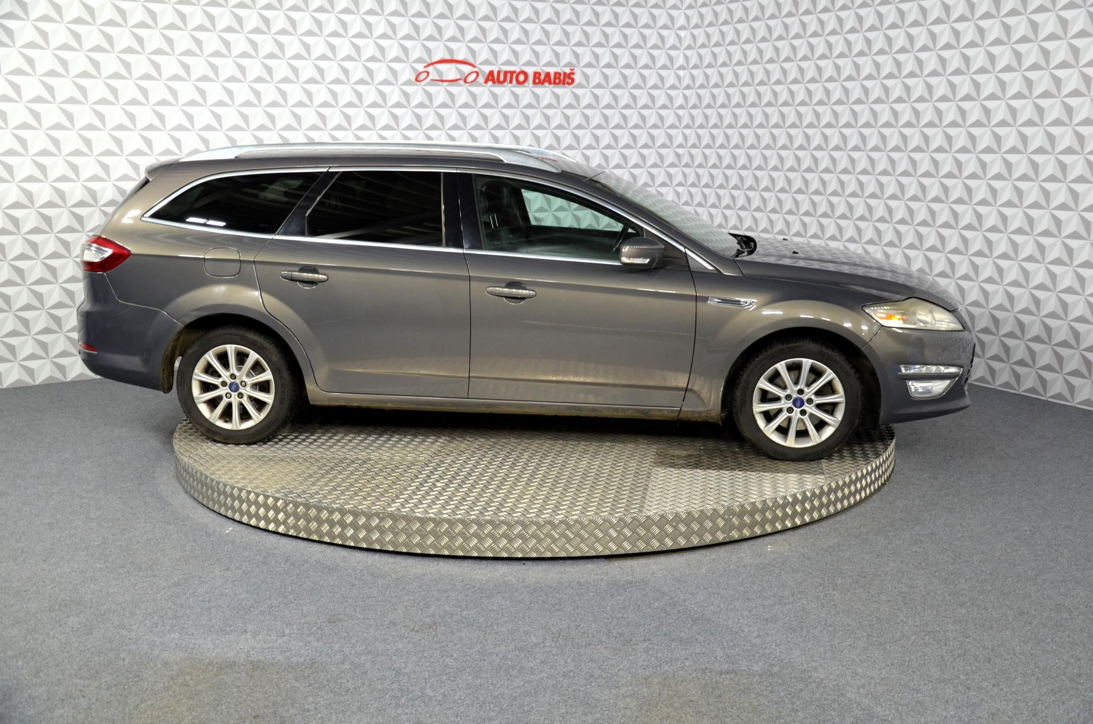 Ford Mondeo, 2.0 TDCi - fotka 4