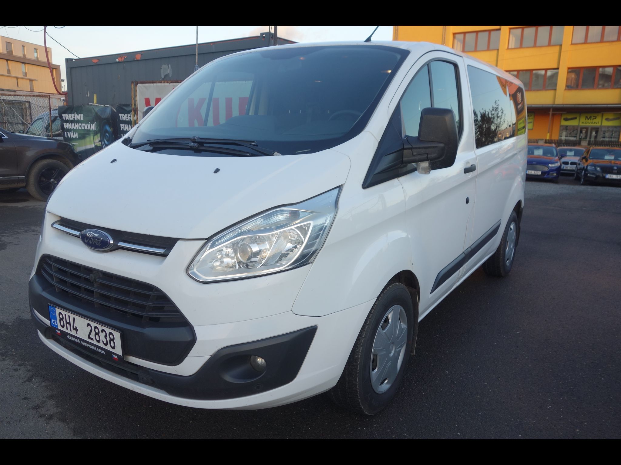 Ford Transit Custom, 2,2TDCi 9 MÍST TOURNEO - fotka 3