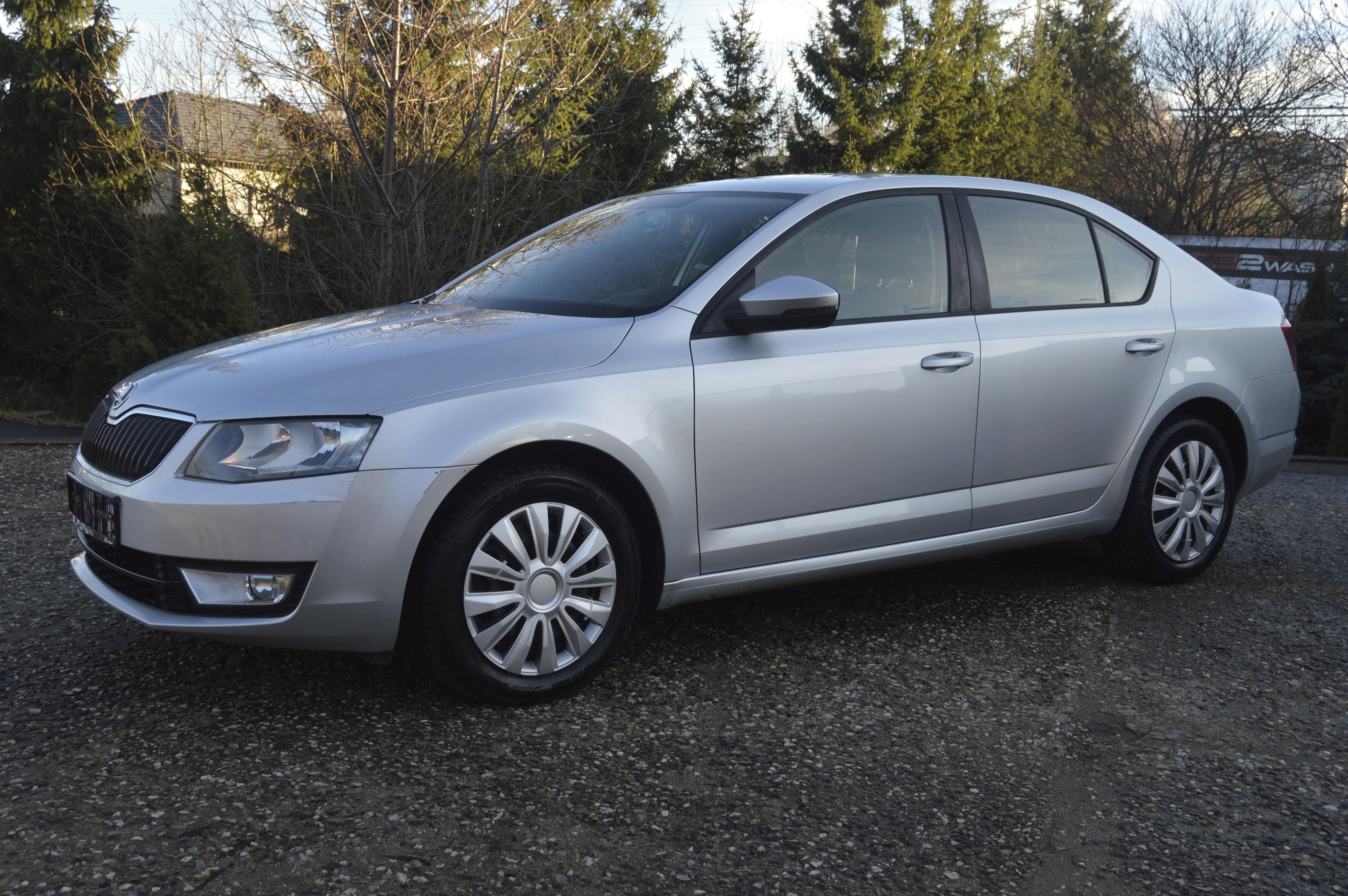 Škoda Octavia, 1.6 TDI 66 KW * HEZKÝ STAV * - fotka 3