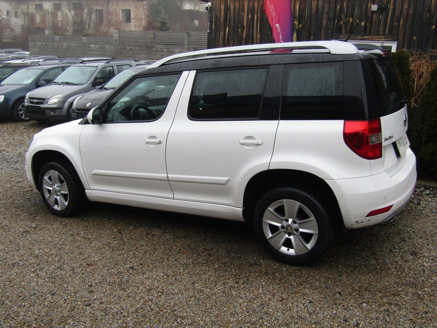 Škoda Yeti, 1.6 TDI 77kW DSG BEZ KOROZE - fotka 4