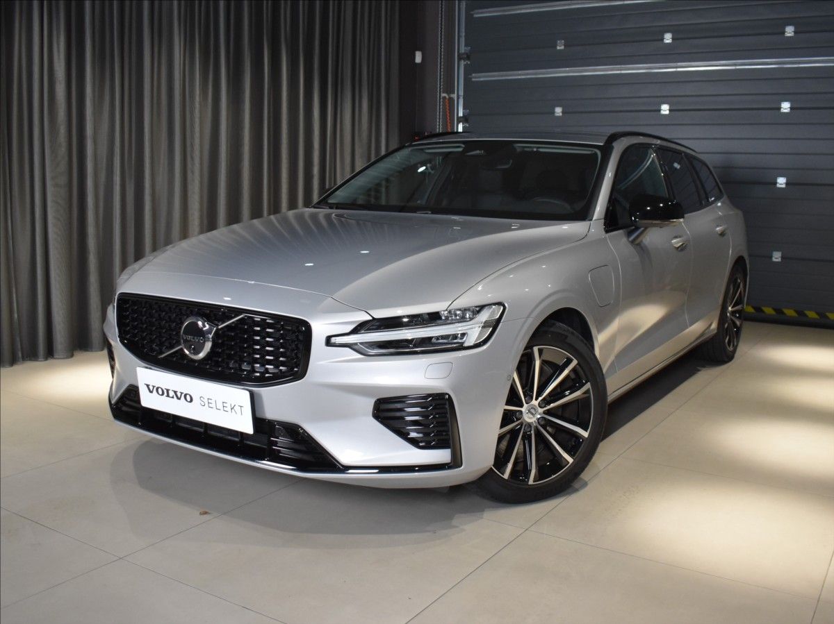 Volvo V60, 2,0 T6 AWD PLUS Bezklíč,BLIS