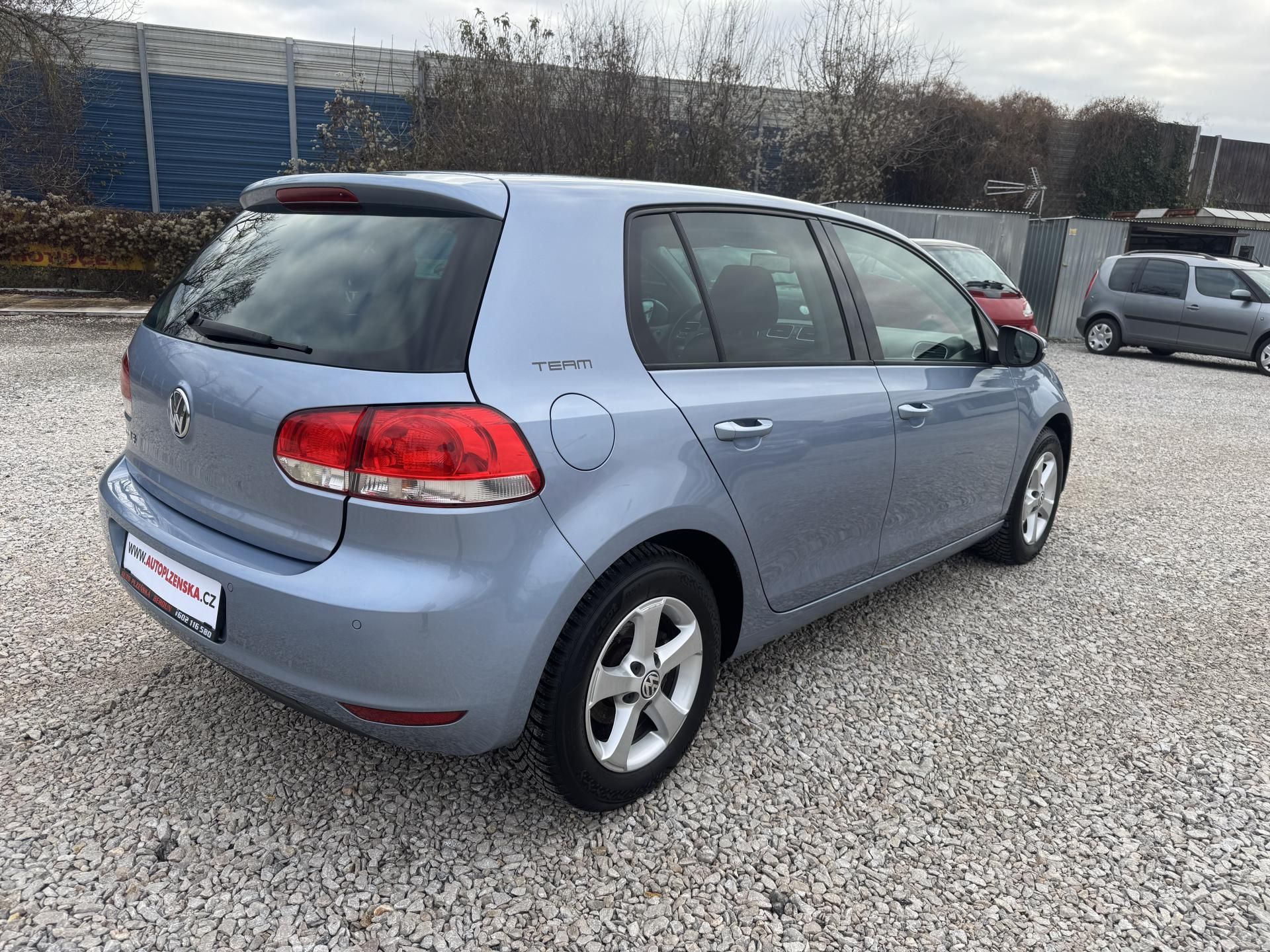 Volkswagen Golf, 1.2TSi,TEAM,2 SADY KOL - fotka 4