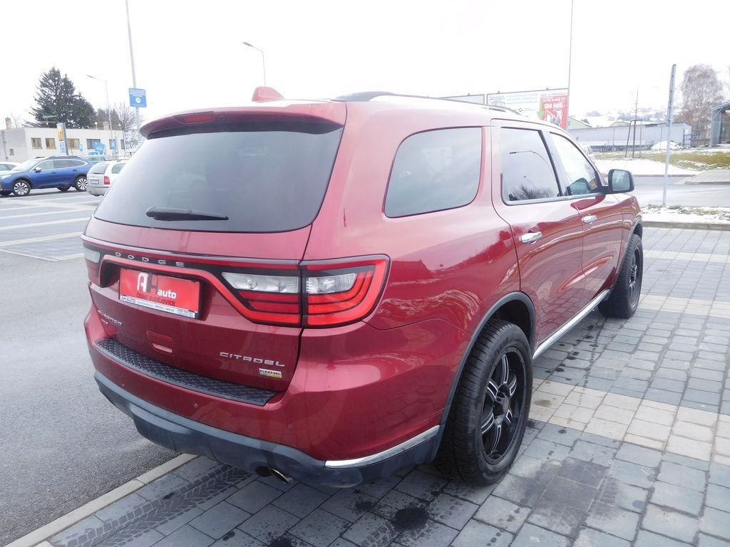 Dodge Durango, 3.6i V6 Citadel 216kW, 7. Míst - fotka 4