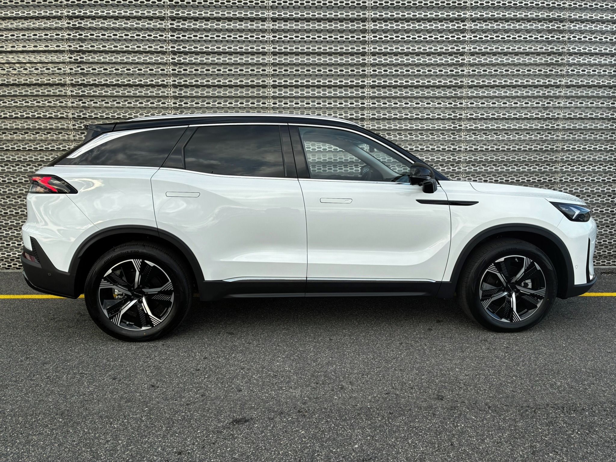 BAIC X75, 1,5T 130kW LUXURY 7DCT 4x2 - fotka 5
