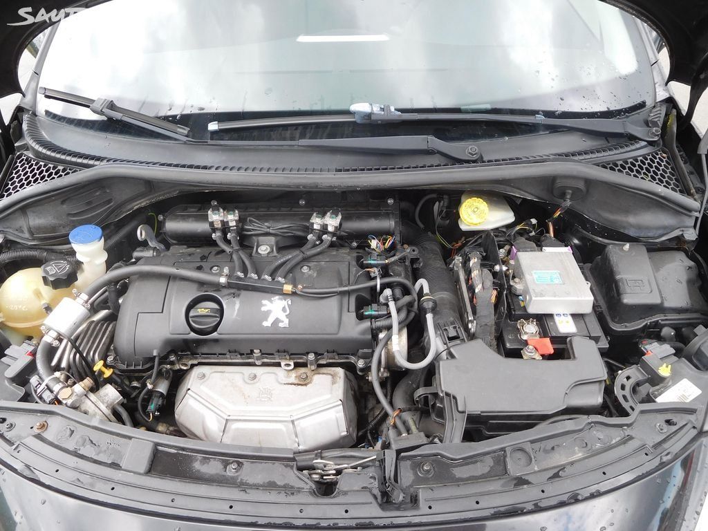 Peugeot 207, 1.6i + LPG, 88 kW, Klima - fotka 4