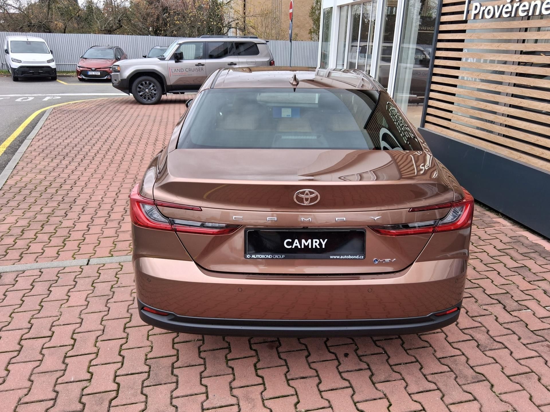 Toyota Camry, 2,5 HEV 4X2  230K PRESTIGE - fotka 5