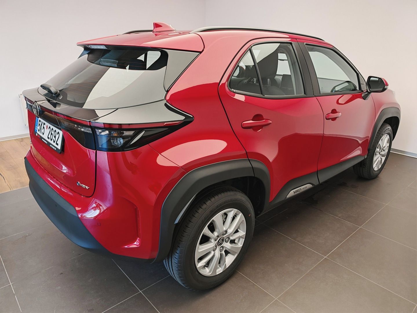 Toyota Yaris, 1.5 Hybrid eCVT Comfort 4x2 - fotka 5