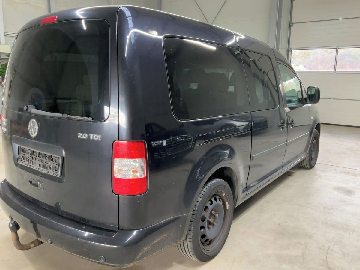 Volkswagen Caddy, MAXI 2.0Tdi 103KW TAŽNÉ6-KVALT