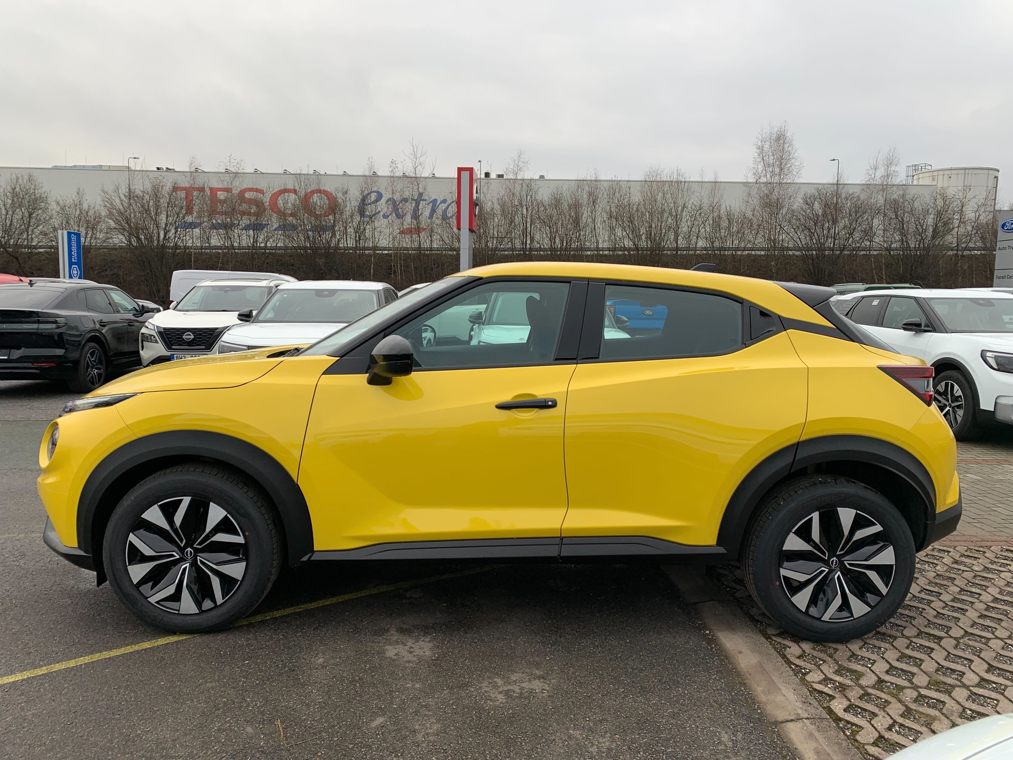 Nissan Juke, 1.0 DIG-T 84 kW 114 k Acenta - fotka 2