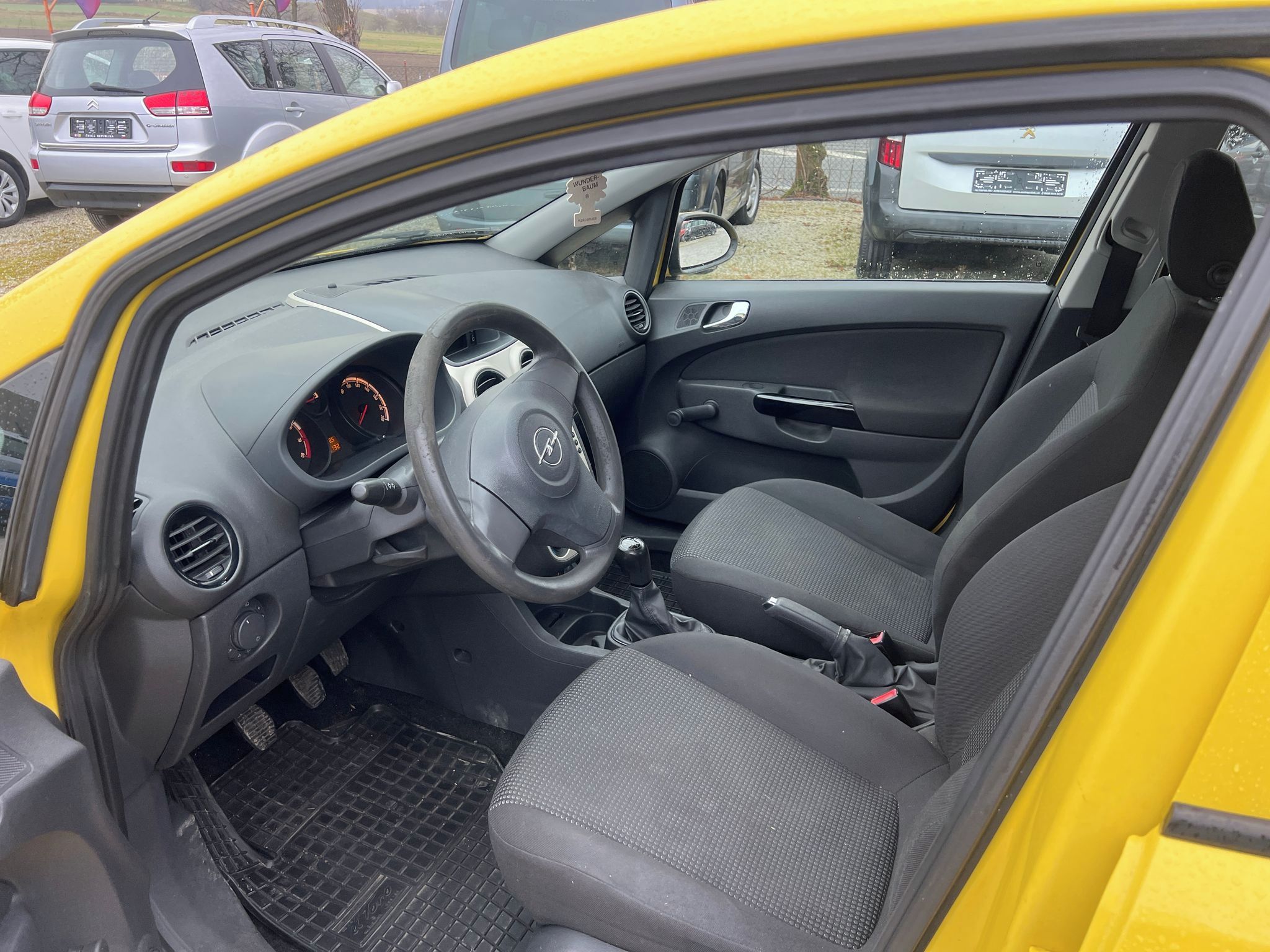 Opel Corsa, 1.0i - fotka 6