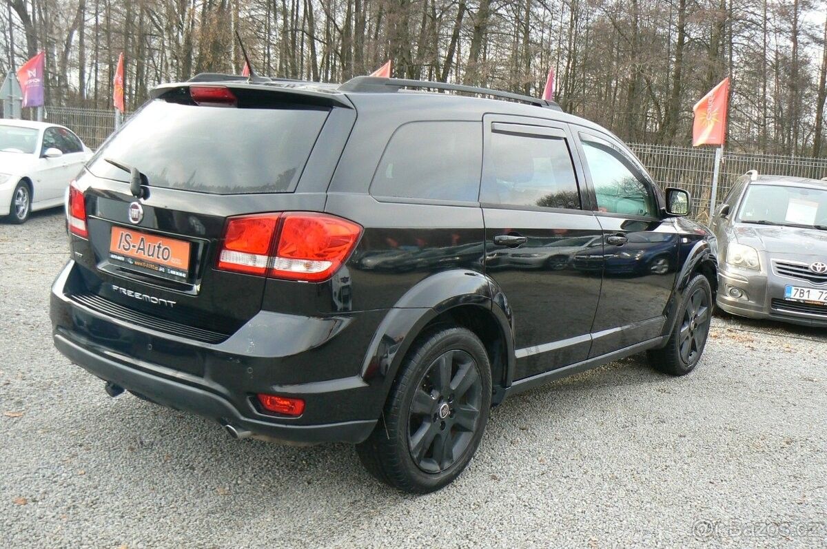 Fiat Freemont, 2,0 4x4 7 míst AUTOMAT - fotka 4
