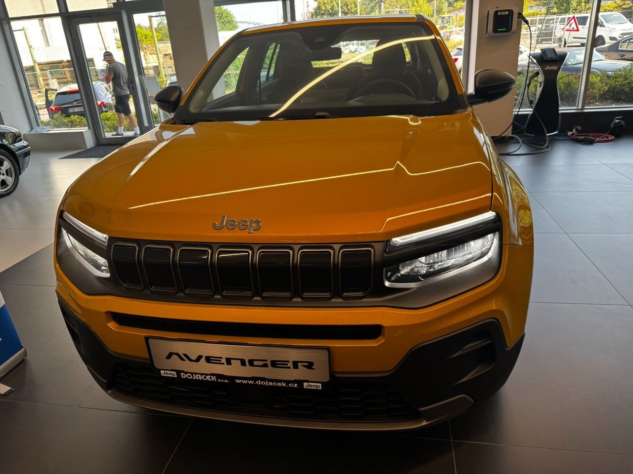 Jeep Avenger, Longitude 1.2 Turbo 100k MT6 E - fotka 5