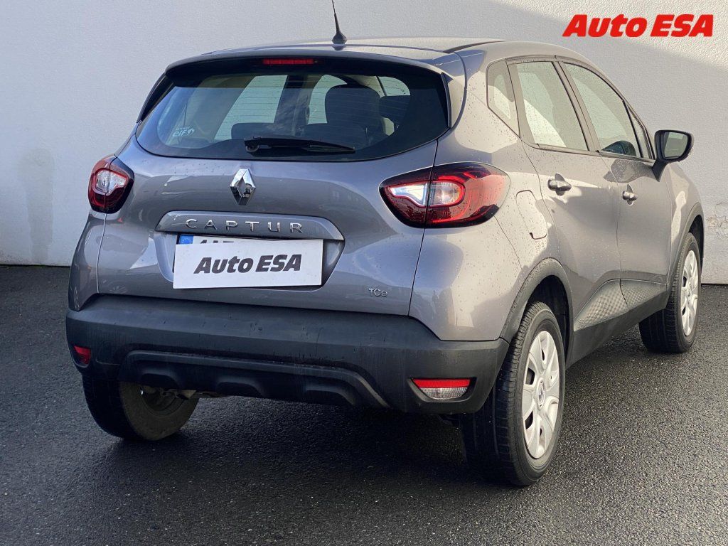 Renault Captur, 0.9 TCe,AC,tempo - fotka 4