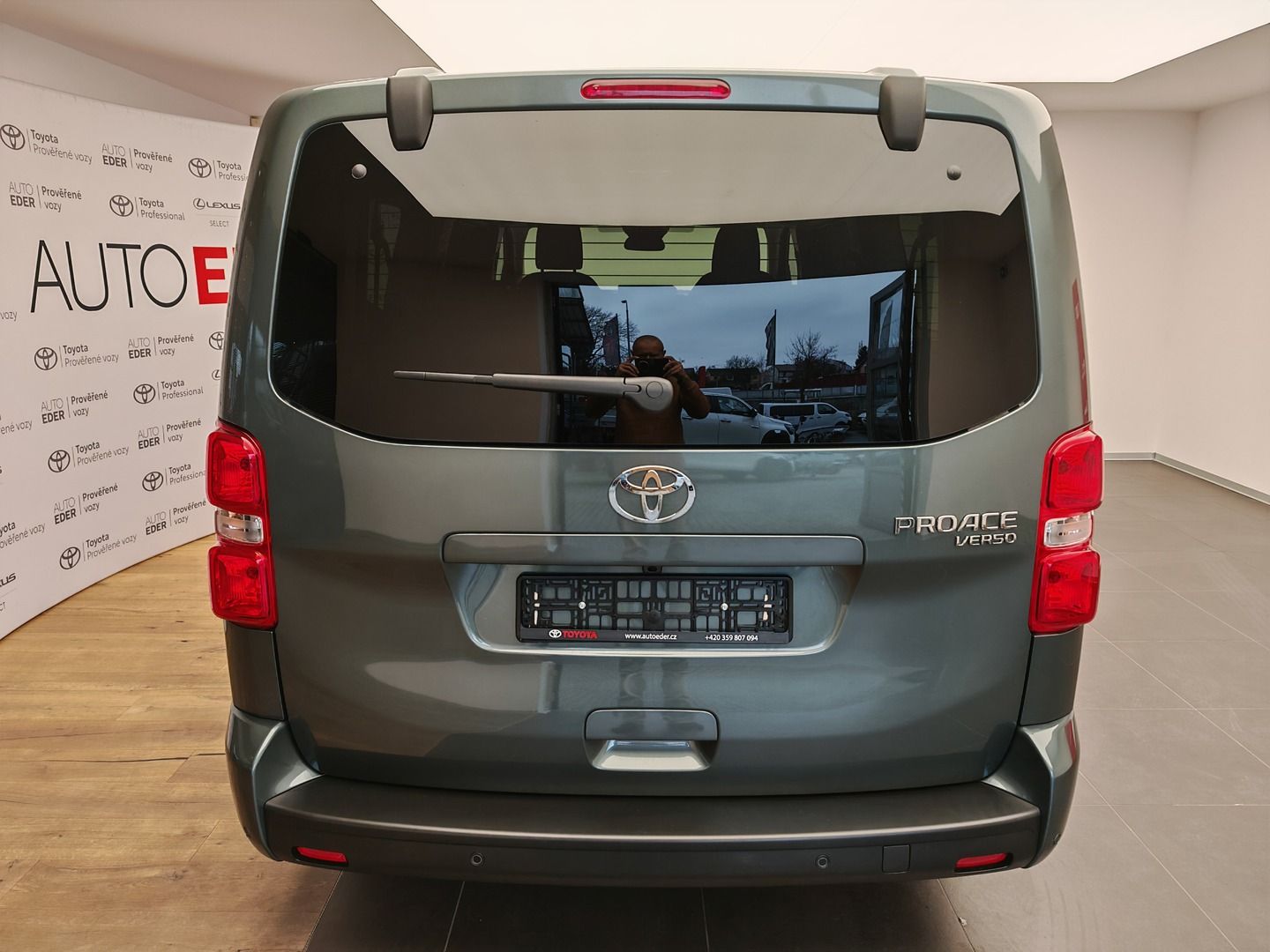 Toyota Proace Verso, 2.0 D4-D Long Family Webasto, - fotka 5