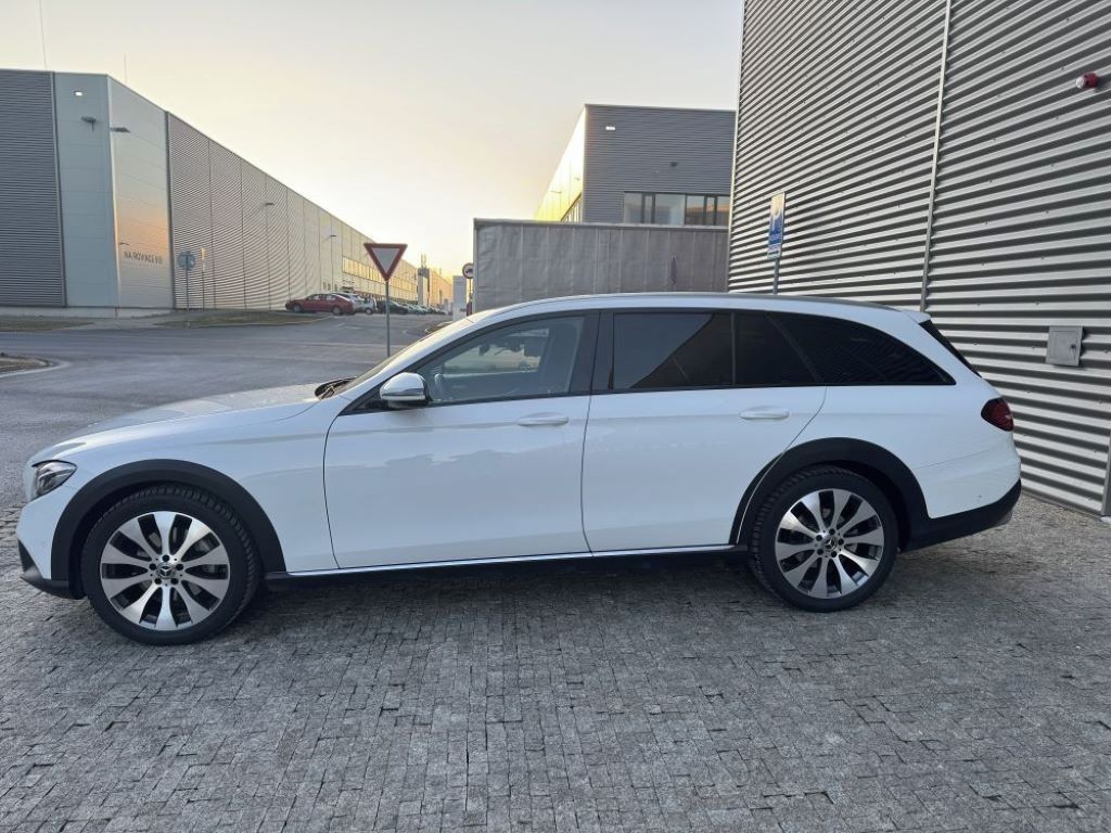 Mercedes-Benz Třídy E - fotka 5