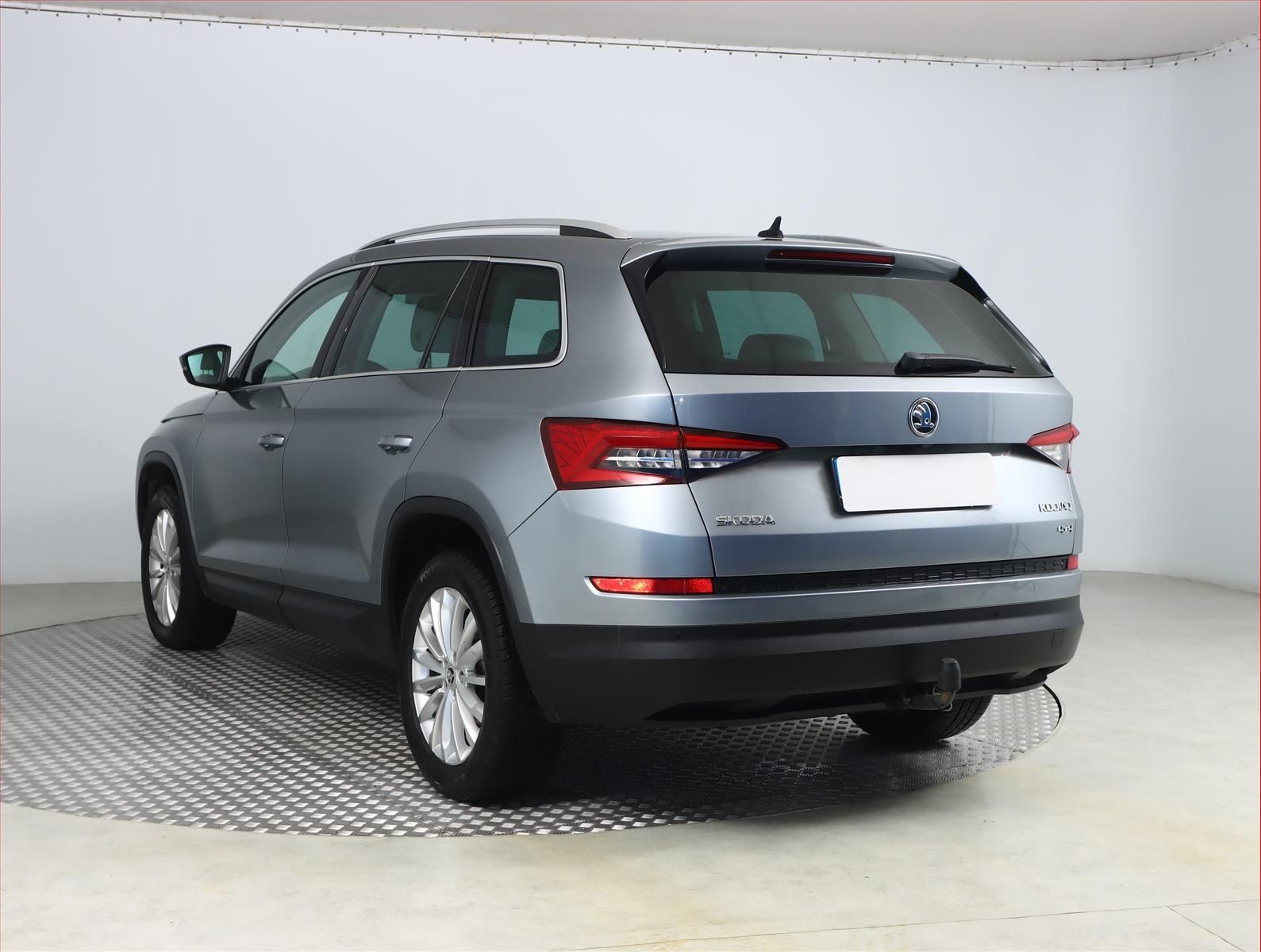 Škoda Kodiaq, 2.0 TDI, 4X4, Automat, Kůže - fotka 4