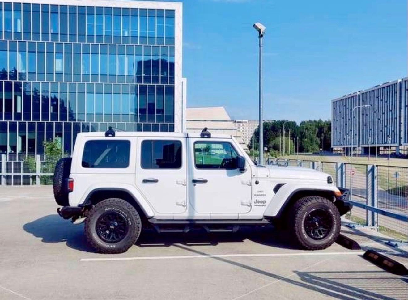 Jeep Wrangler, 3.6L Sahara - fotka 5