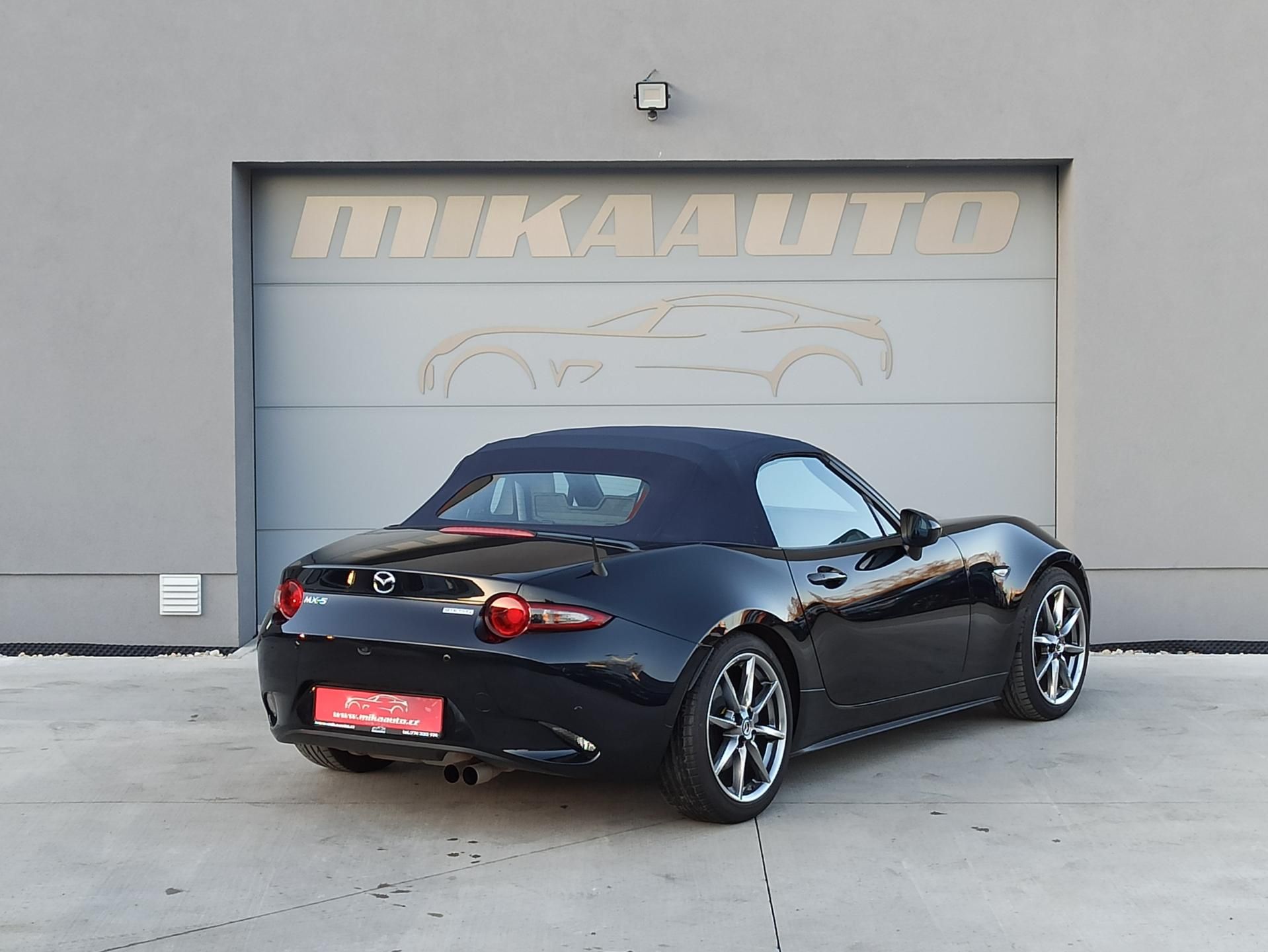 Mazda MX-5, 2.0L 135kW SKYACTIV-G ČR 1.MAJ - fotka 6