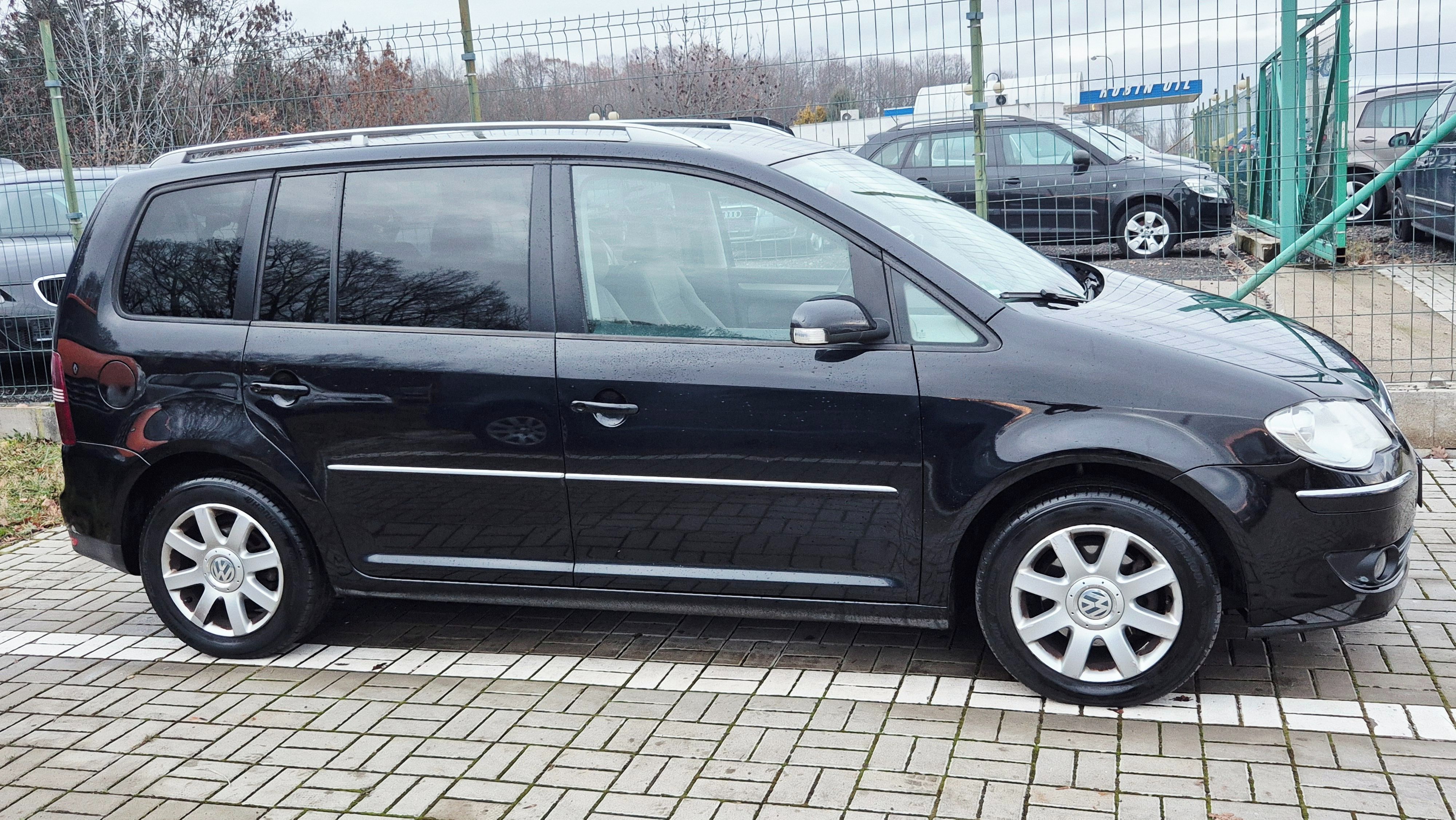 Volkswagen Touran, 2.0 TDI WEBASTO - fotka 2