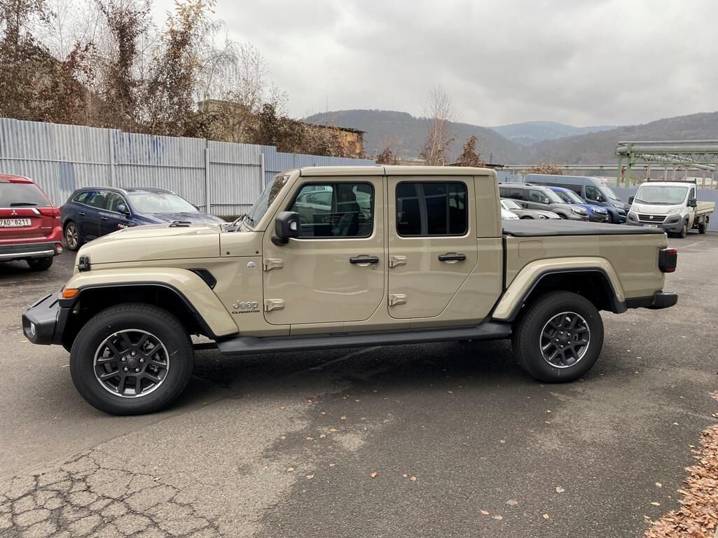 Jeep Gladiator, 3,0 V6 (264k) CRD OVERLAND 8AT - fotka 6