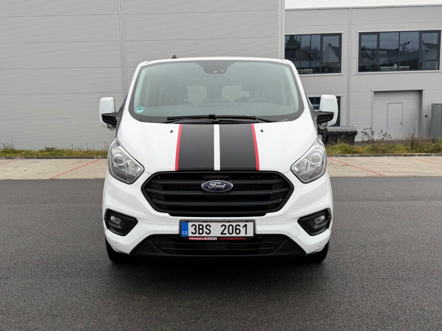 Ford Transit Custom, 2.0 / 96kW / AUTOMAT / 8-MÍST - fotka 2